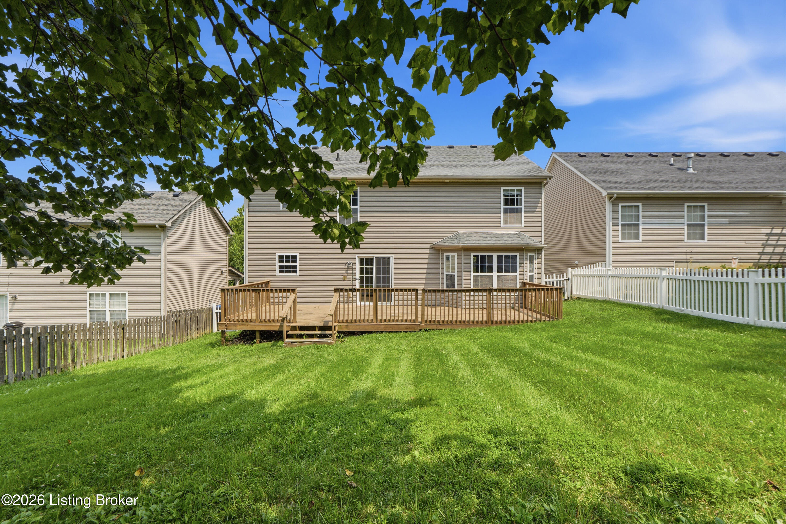9712 Waterbrook Ct Property Photo 18