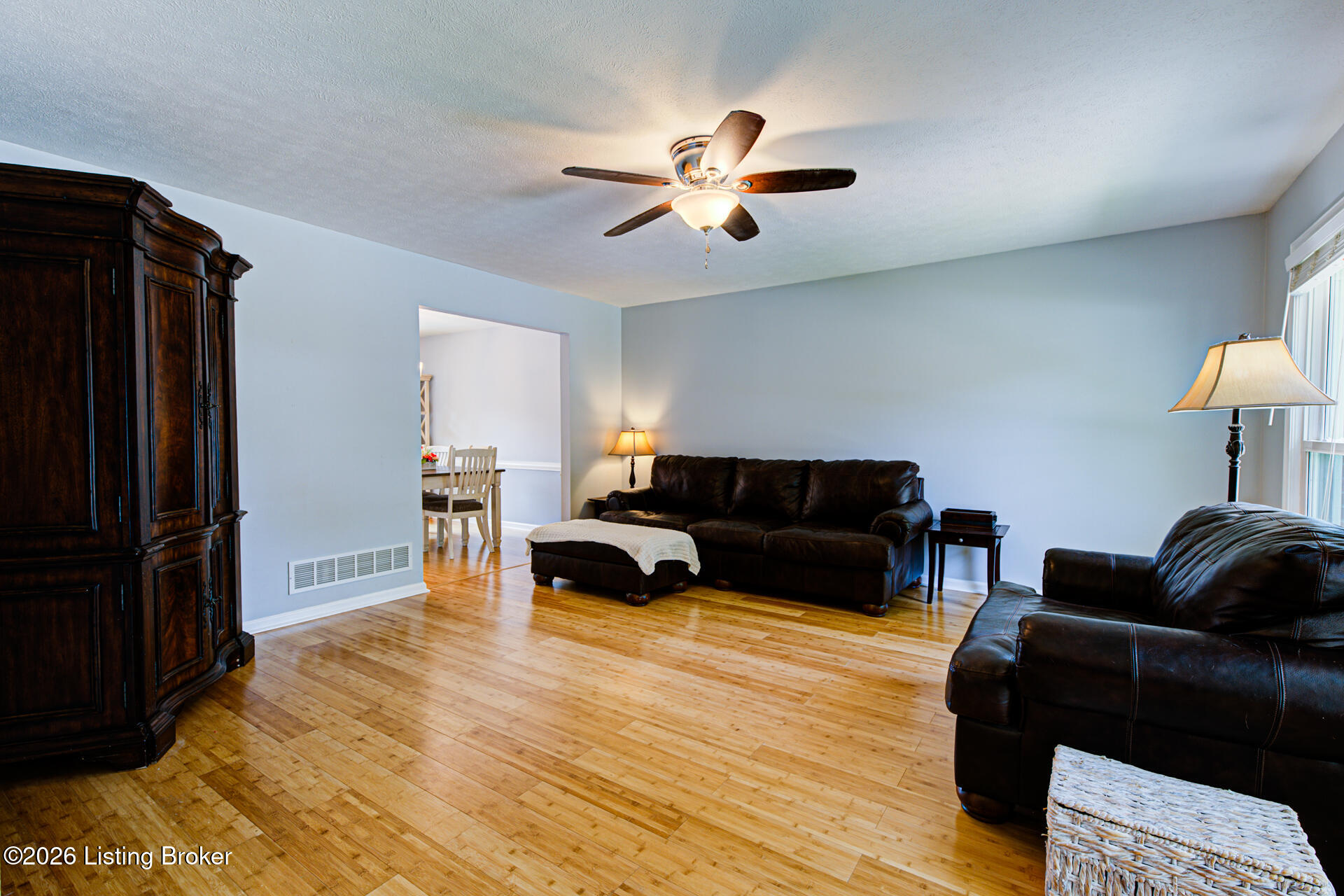 4012 Landside Dr Property Photo 6