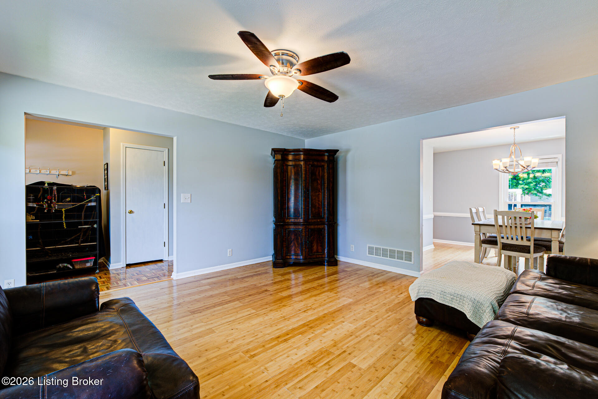4012 Landside Dr Property Photo 7