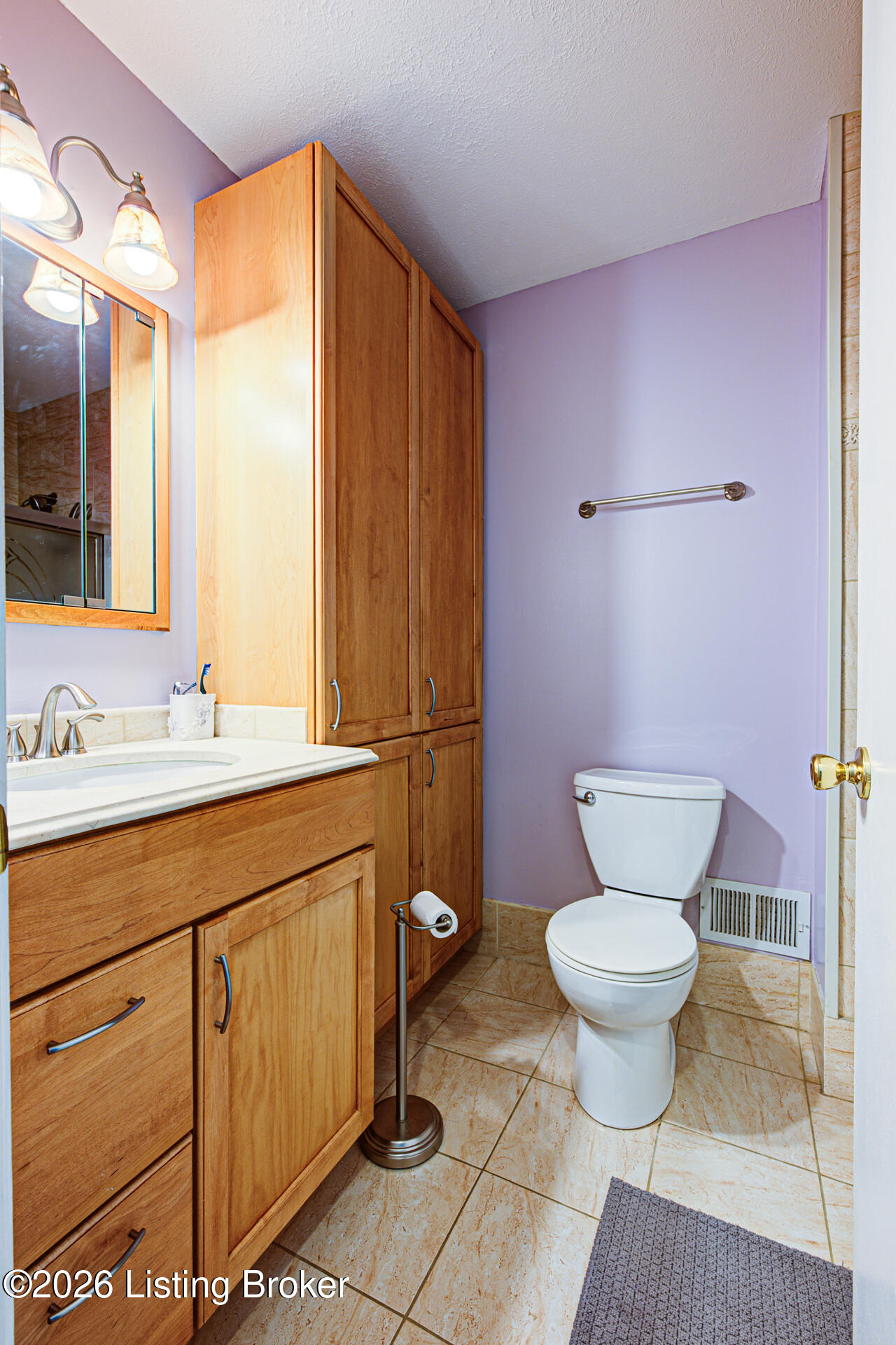 4012 Landside Dr Property Photo 23