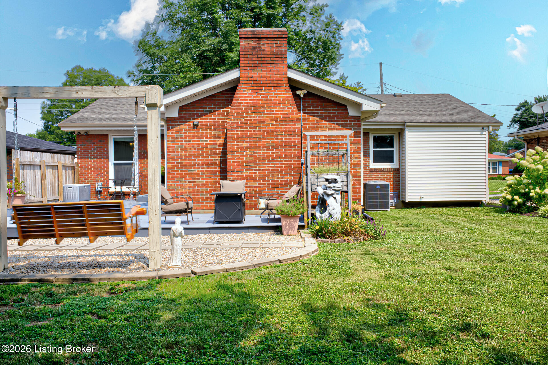 4012 Landside Dr Property Photo 44
