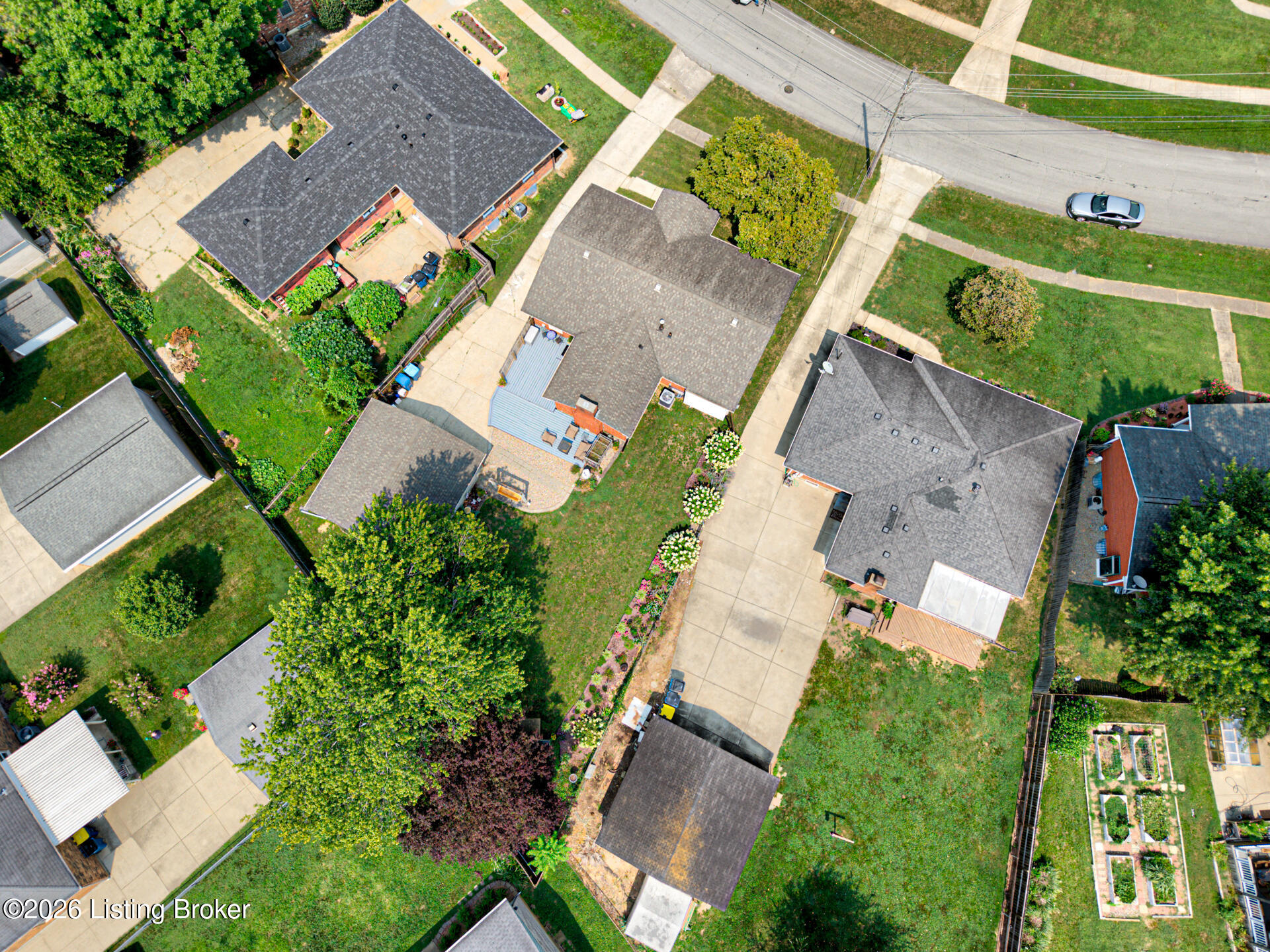 4012 Landside Dr Property Photo 49