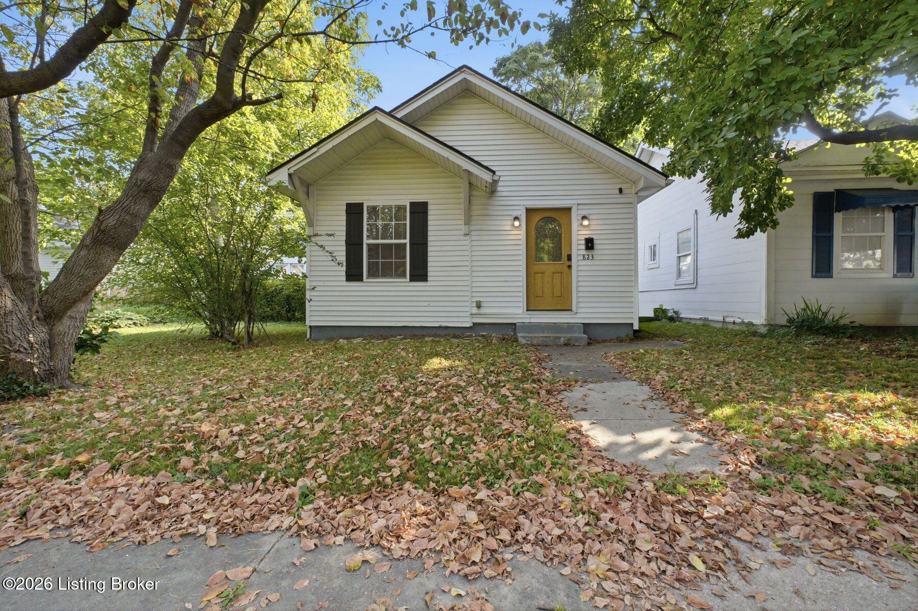 823 Forrest St Property Photo 7
