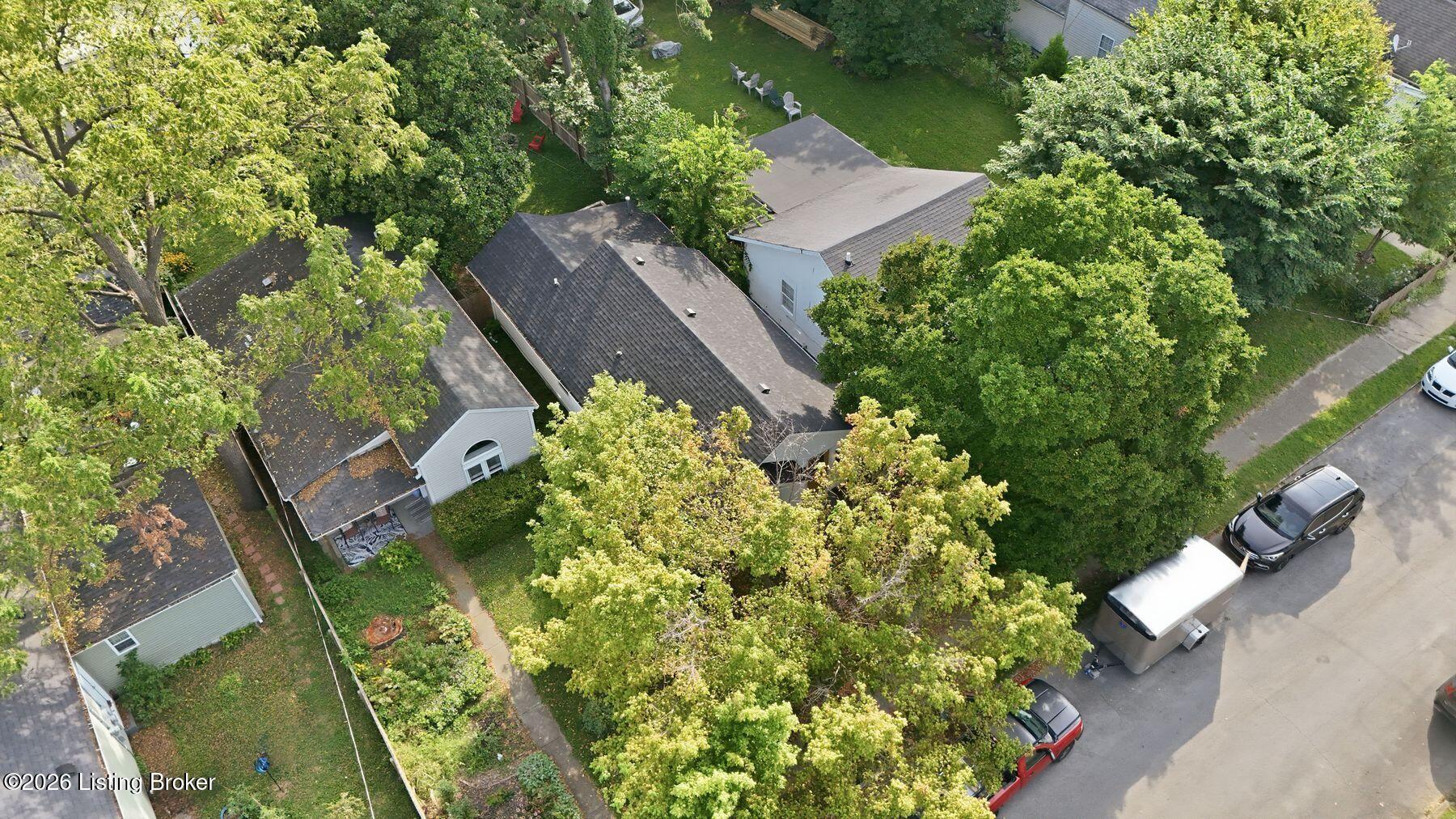 823 Forrest St Property Photo 29