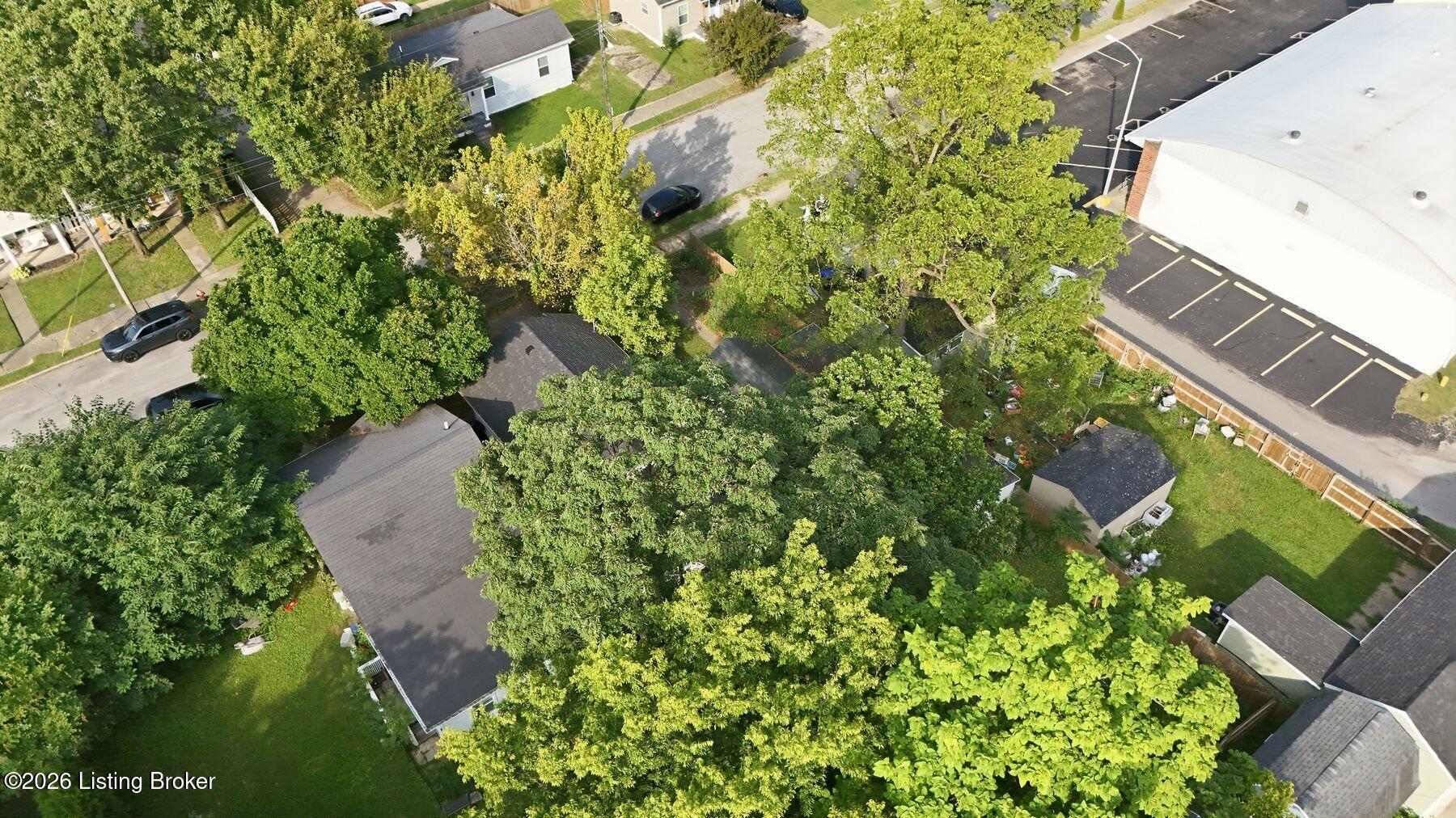 823 Forrest St Property Photo 31