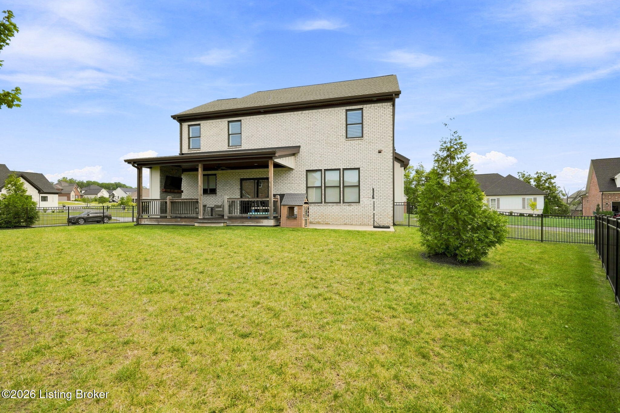 1541 Lincoln Hill Way Property Photo 11