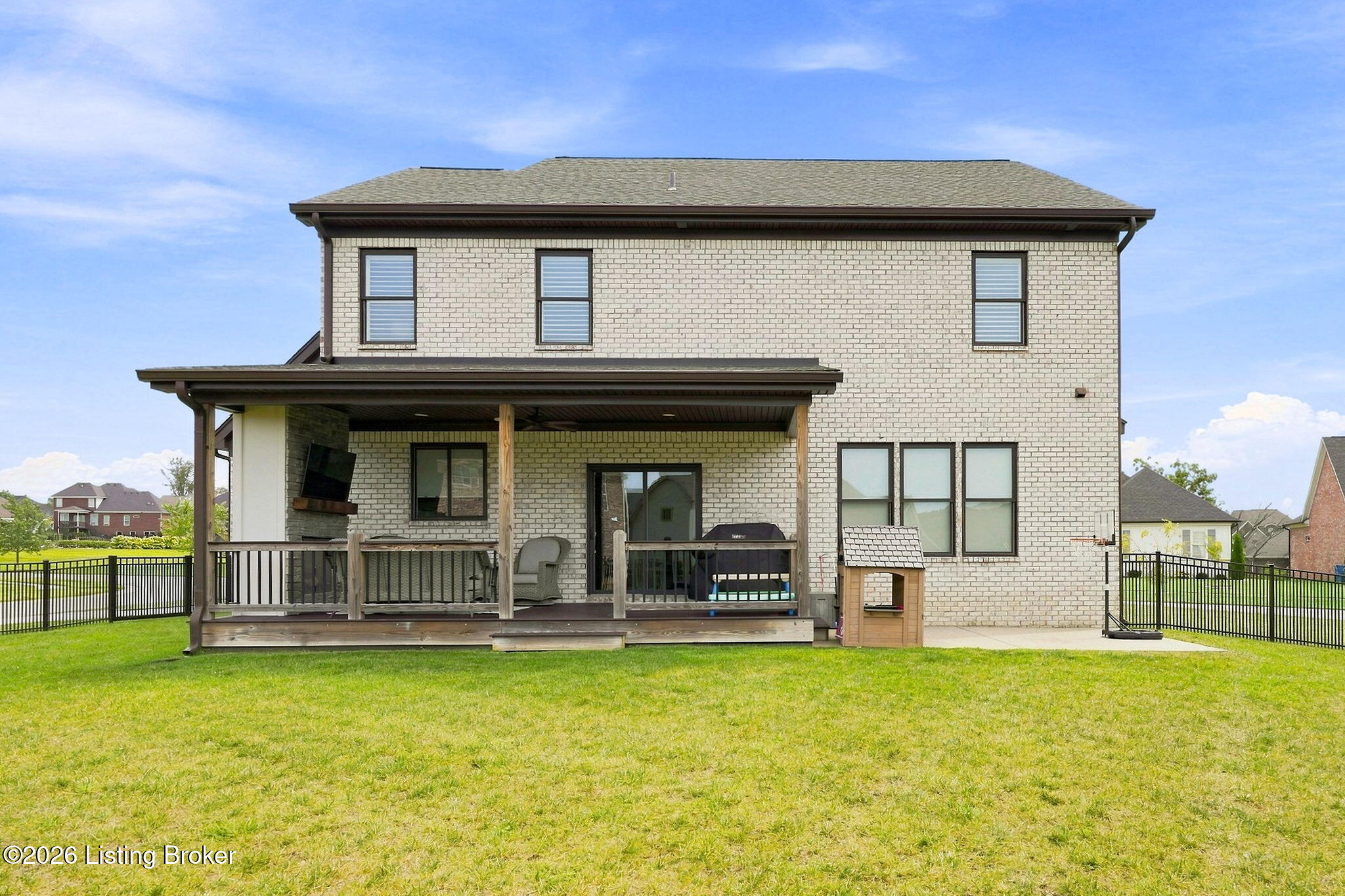 1541 Lincoln Hill Way Property Photo 12