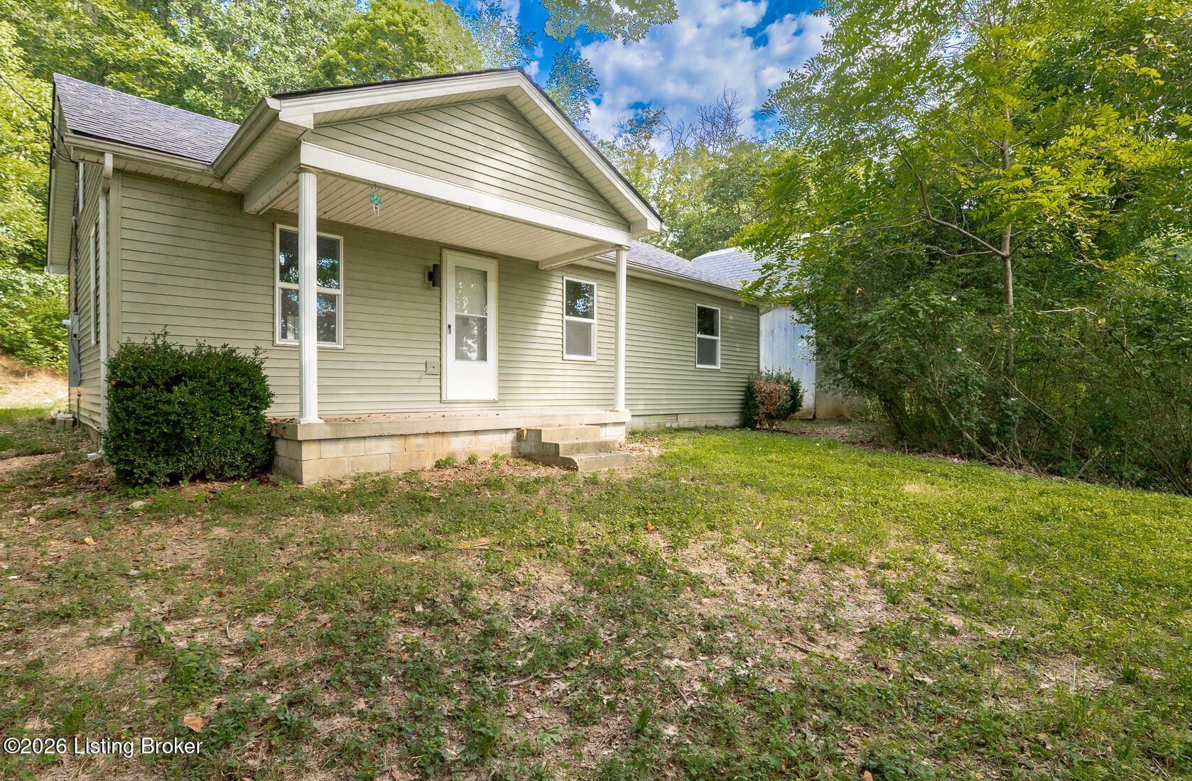 4453 Knob Creek Rd Property Photo 2