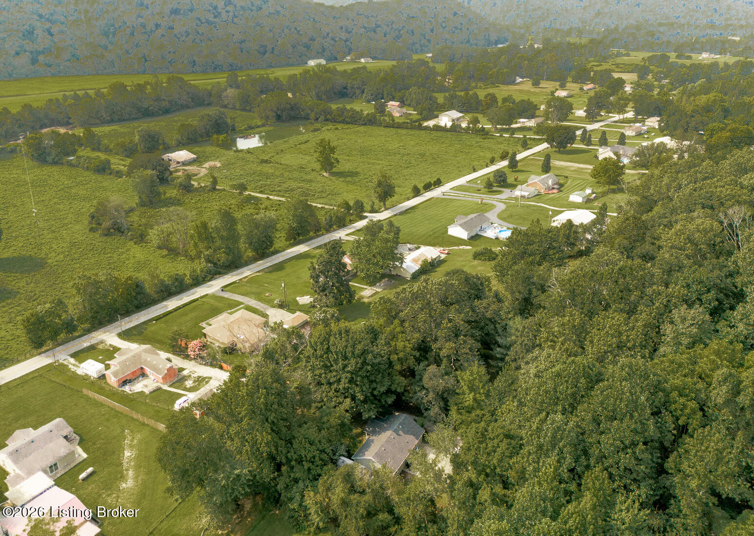 4453 Knob Creek Rd Property Photo 8