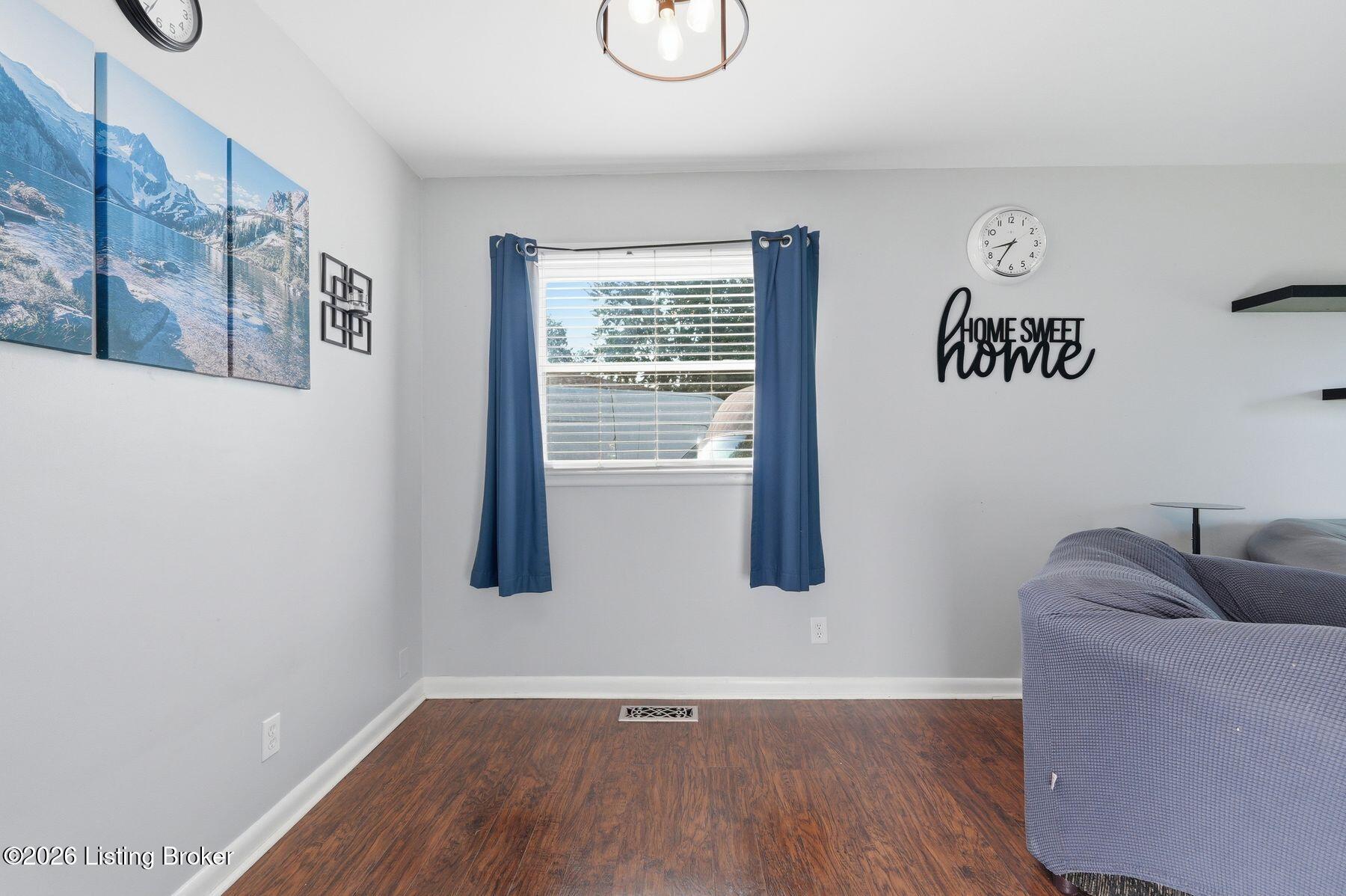 2501 Wyckford Way Property Photo 12