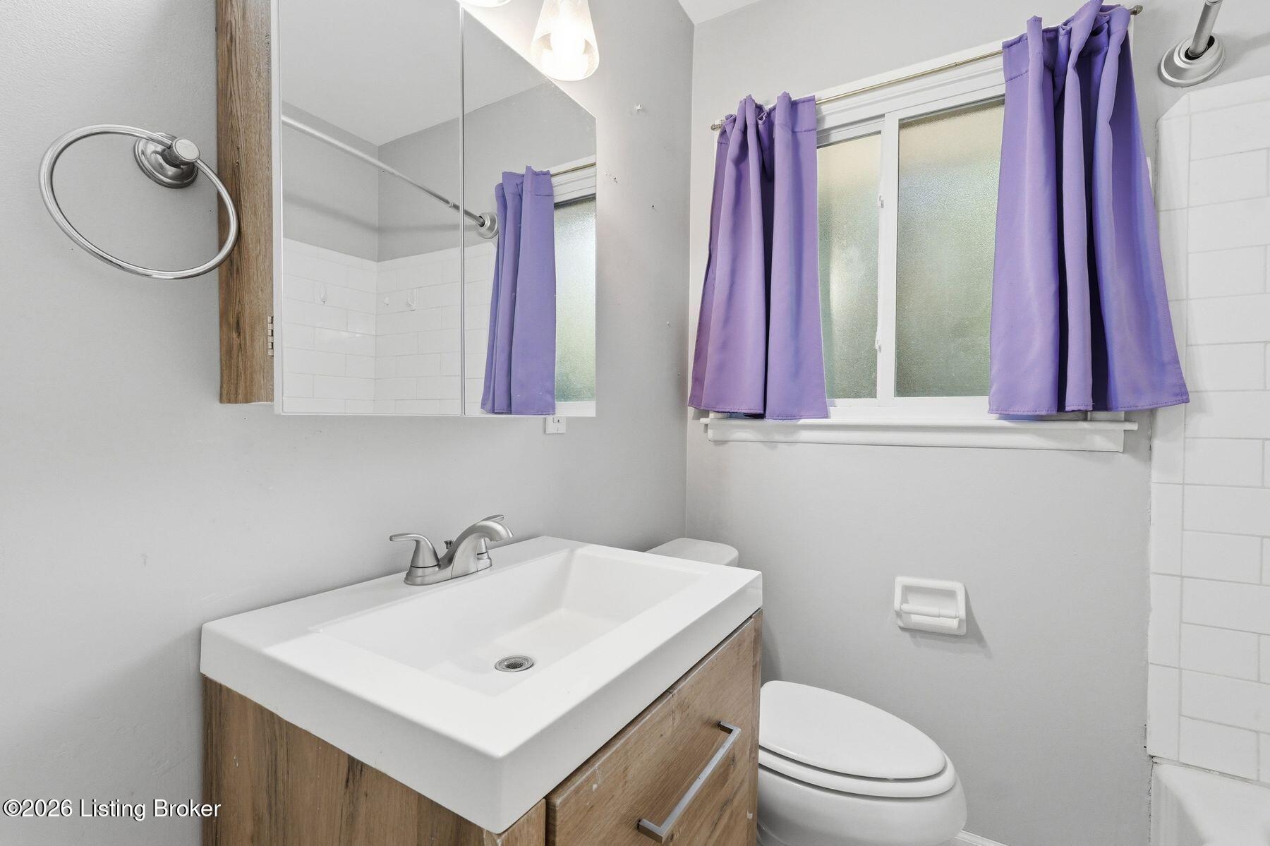 2501 Wyckford Way Property Photo 21