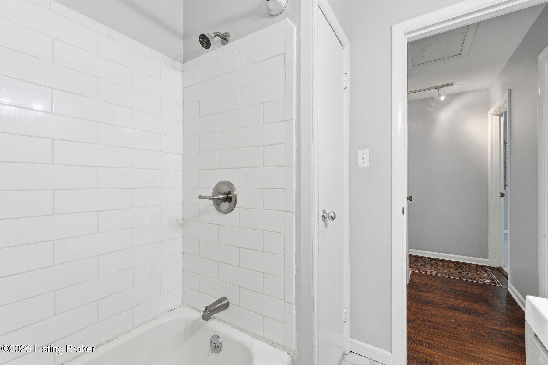 2501 Wyckford Way Property Photo 22