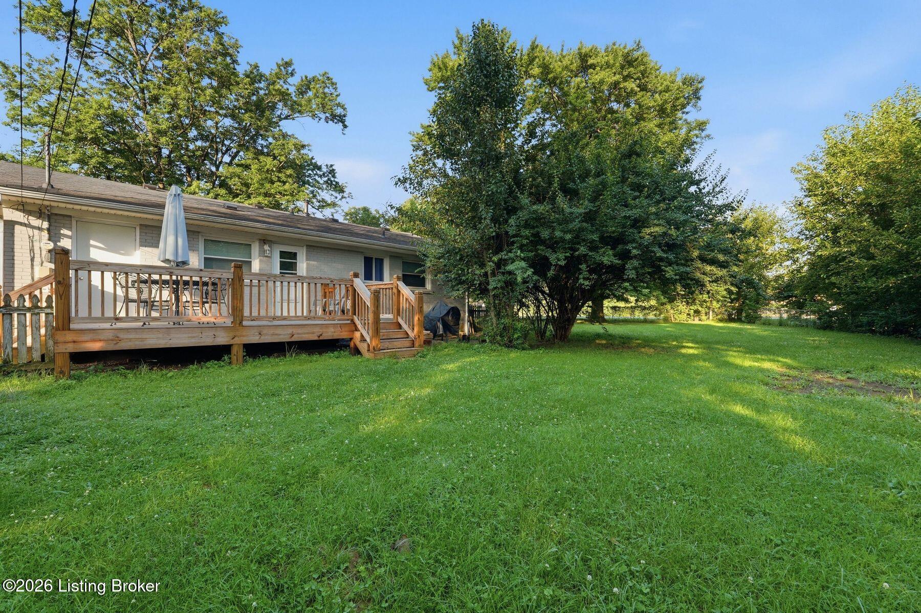 2501 Wyckford Way Property Photo 32