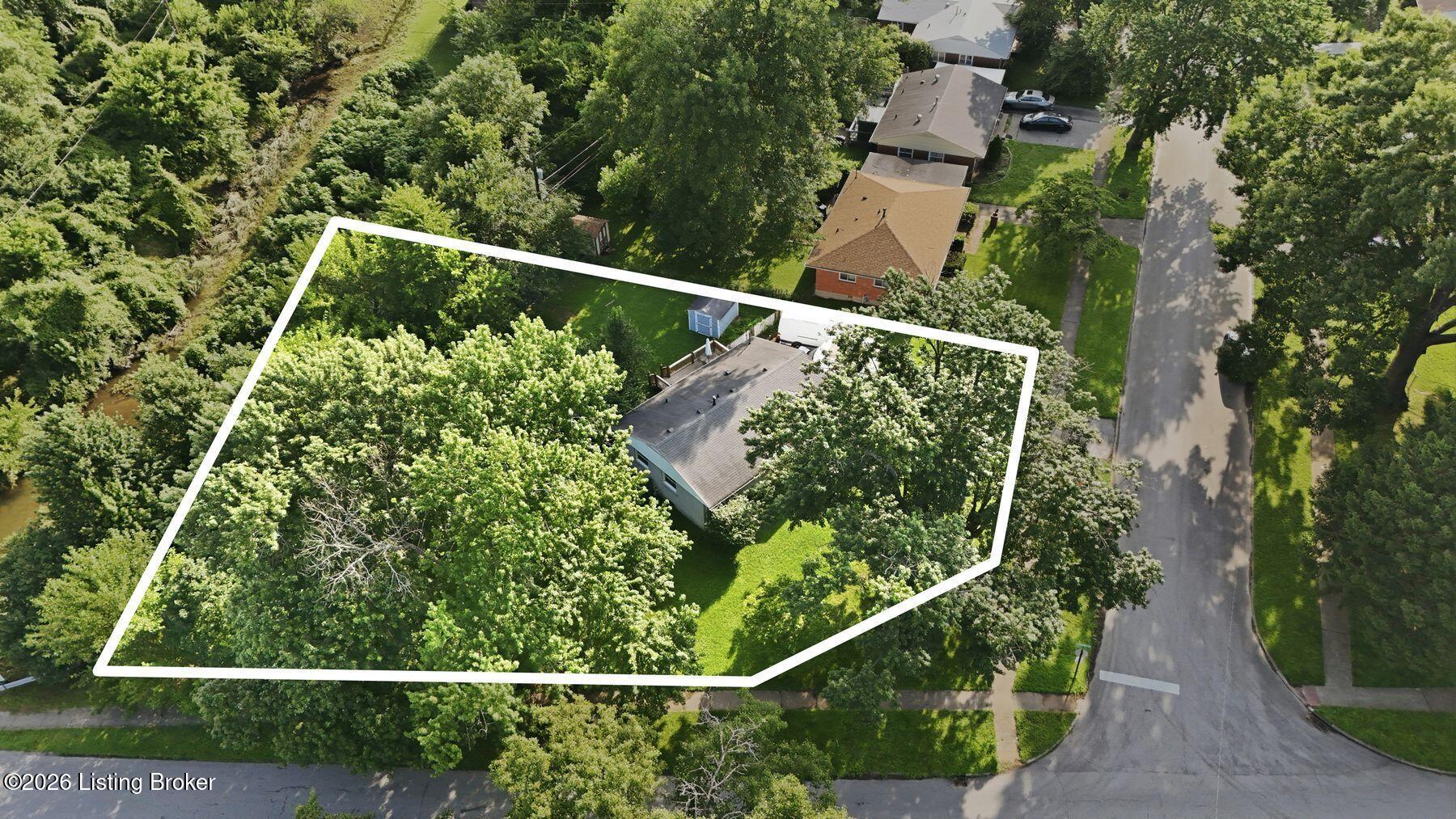 2501 Wyckford Way Property Photo 36