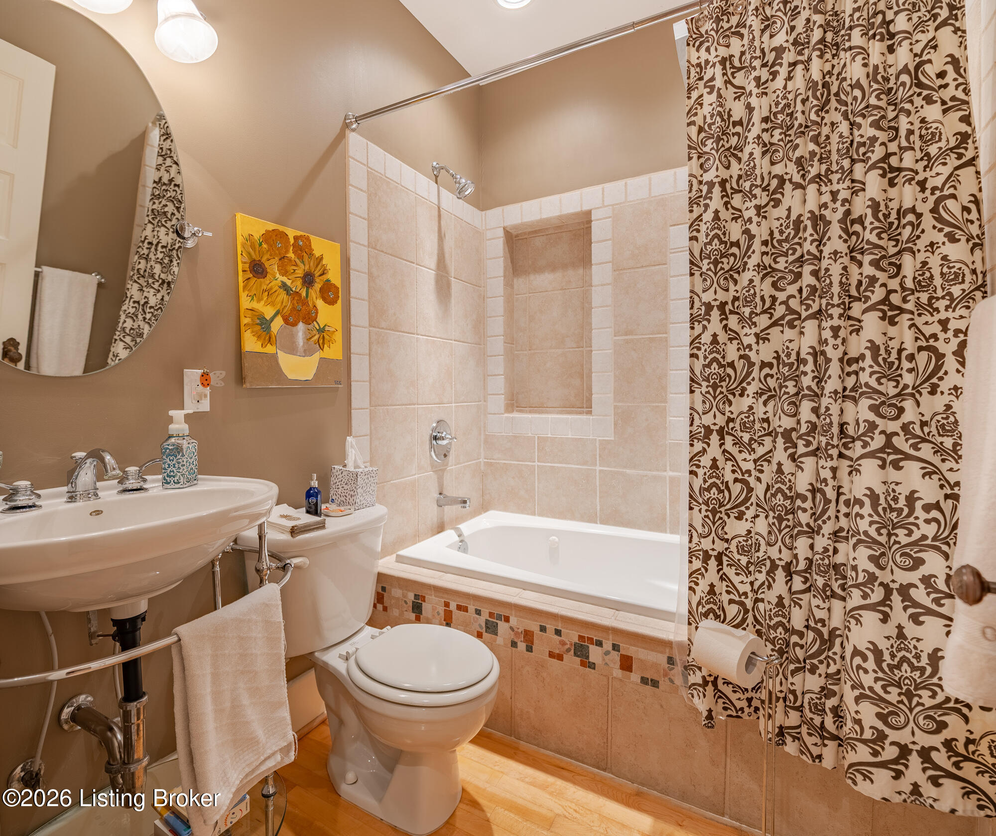 304 S Peterson Ave 1 Property Photo 15
