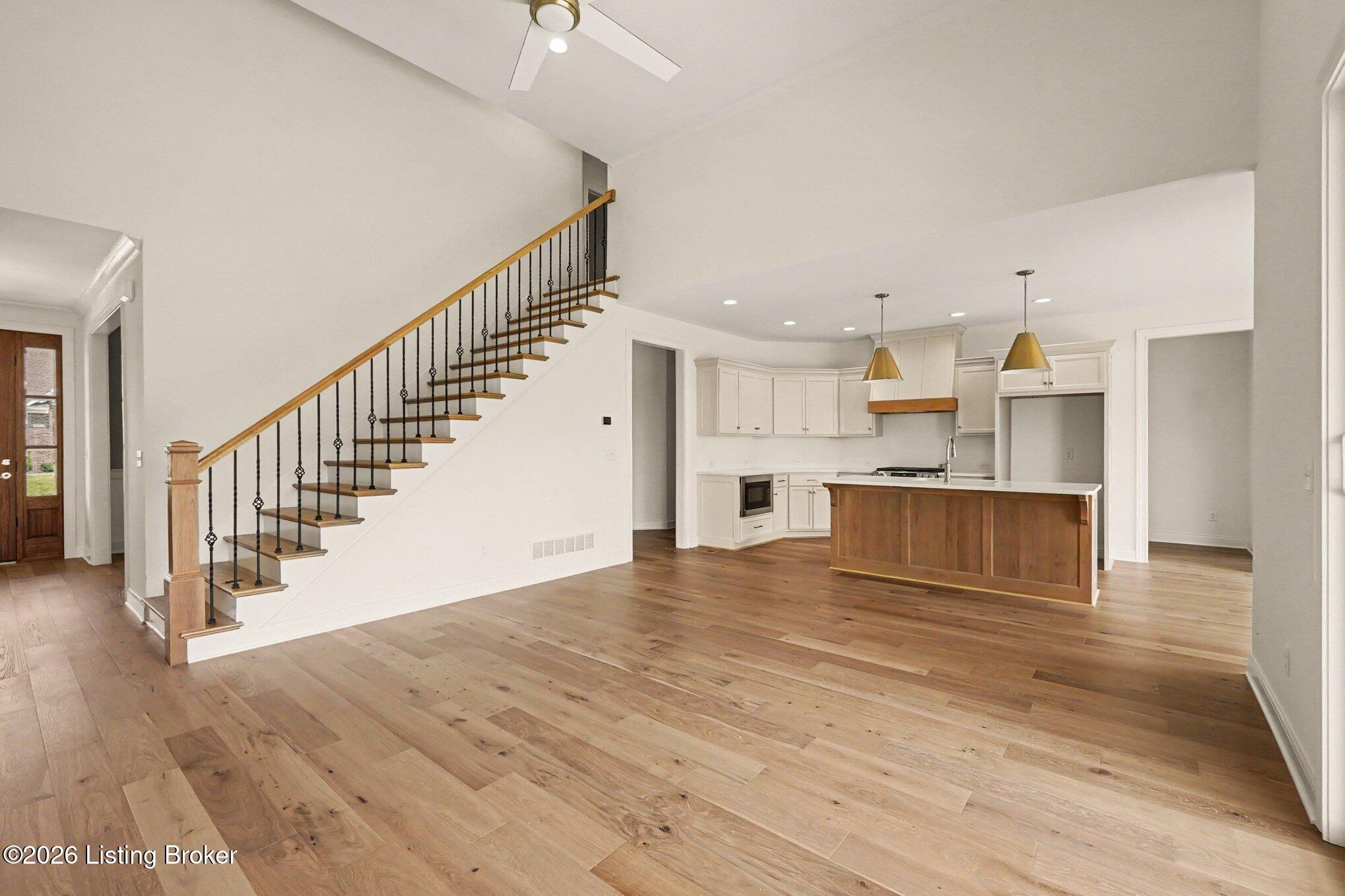 17618 Fox Spring Way Property Photo 6
