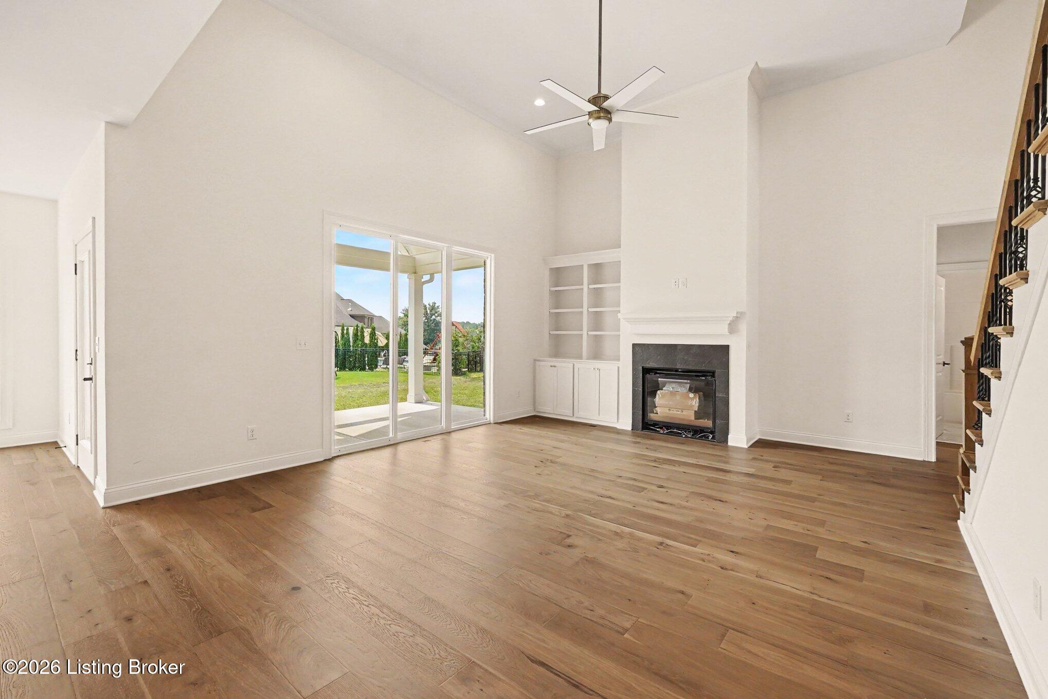 17618 Fox Spring Way Property Photo 7