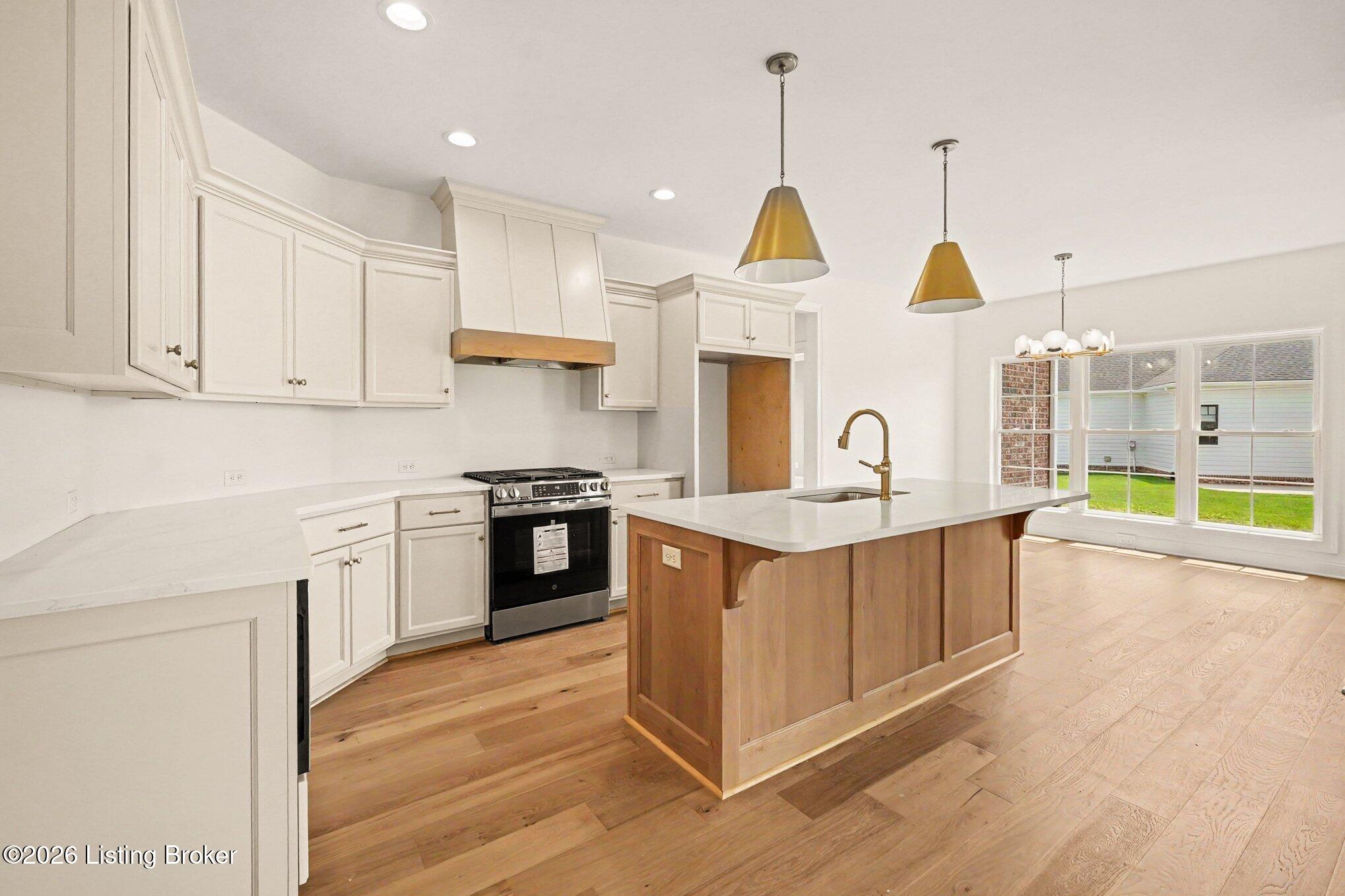 17618 Fox Spring Way Property Photo 9