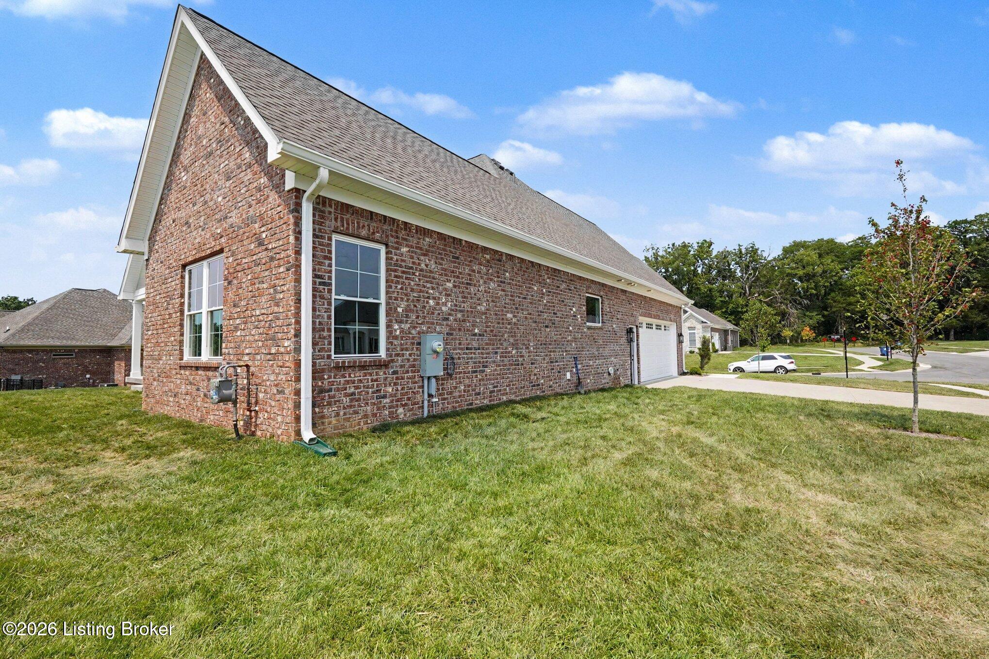 17618 Fox Spring Way Property Photo 32