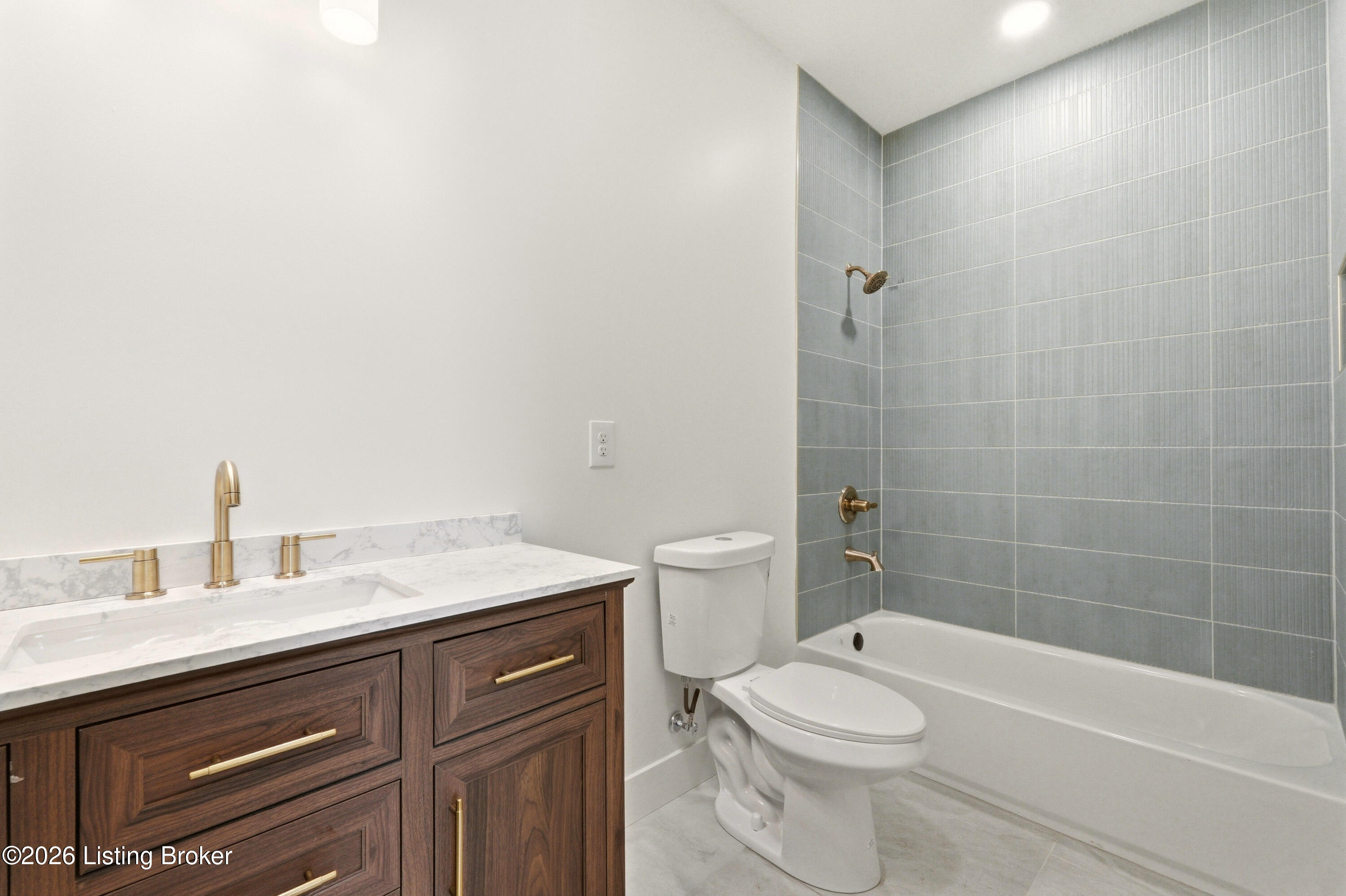 6592 Sylvania No 6 Rd Property Photo 5