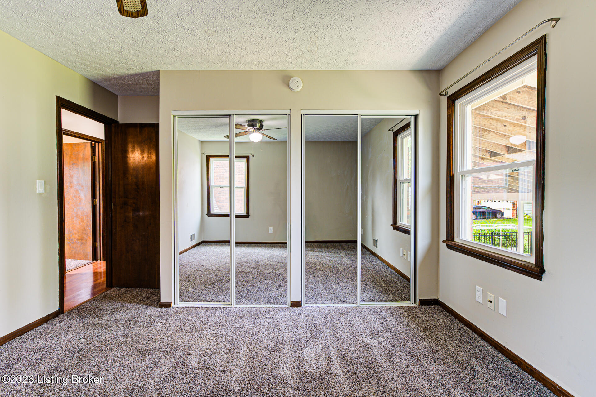 2311 Tyler Ln Property Photo 17