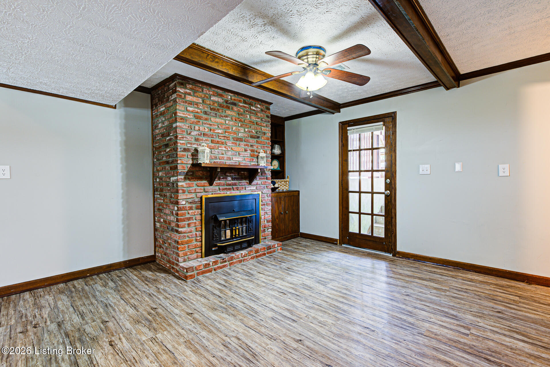 2311 Tyler Ln Property Photo 24