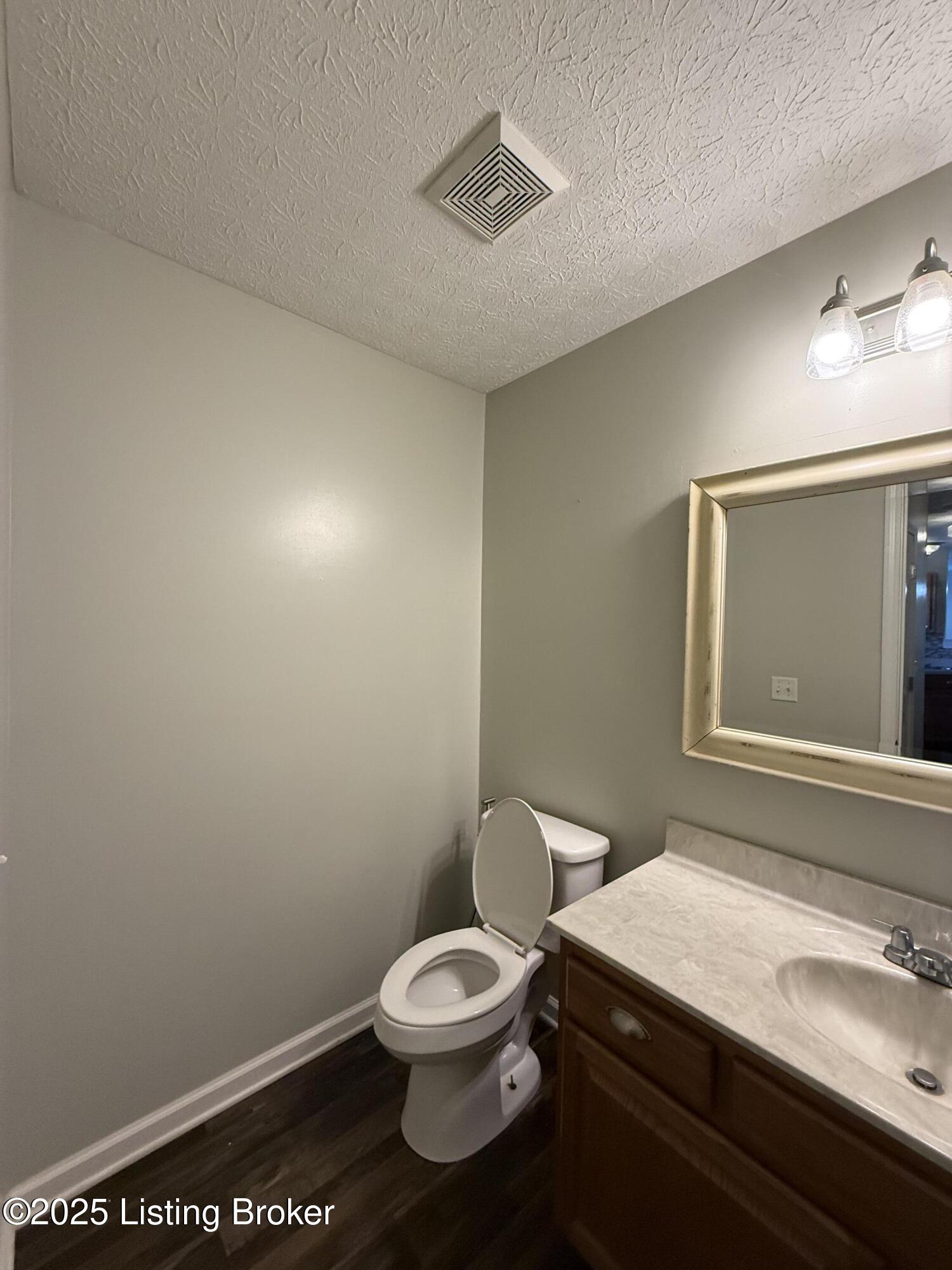 111 Calumet Ct Property Photo 9