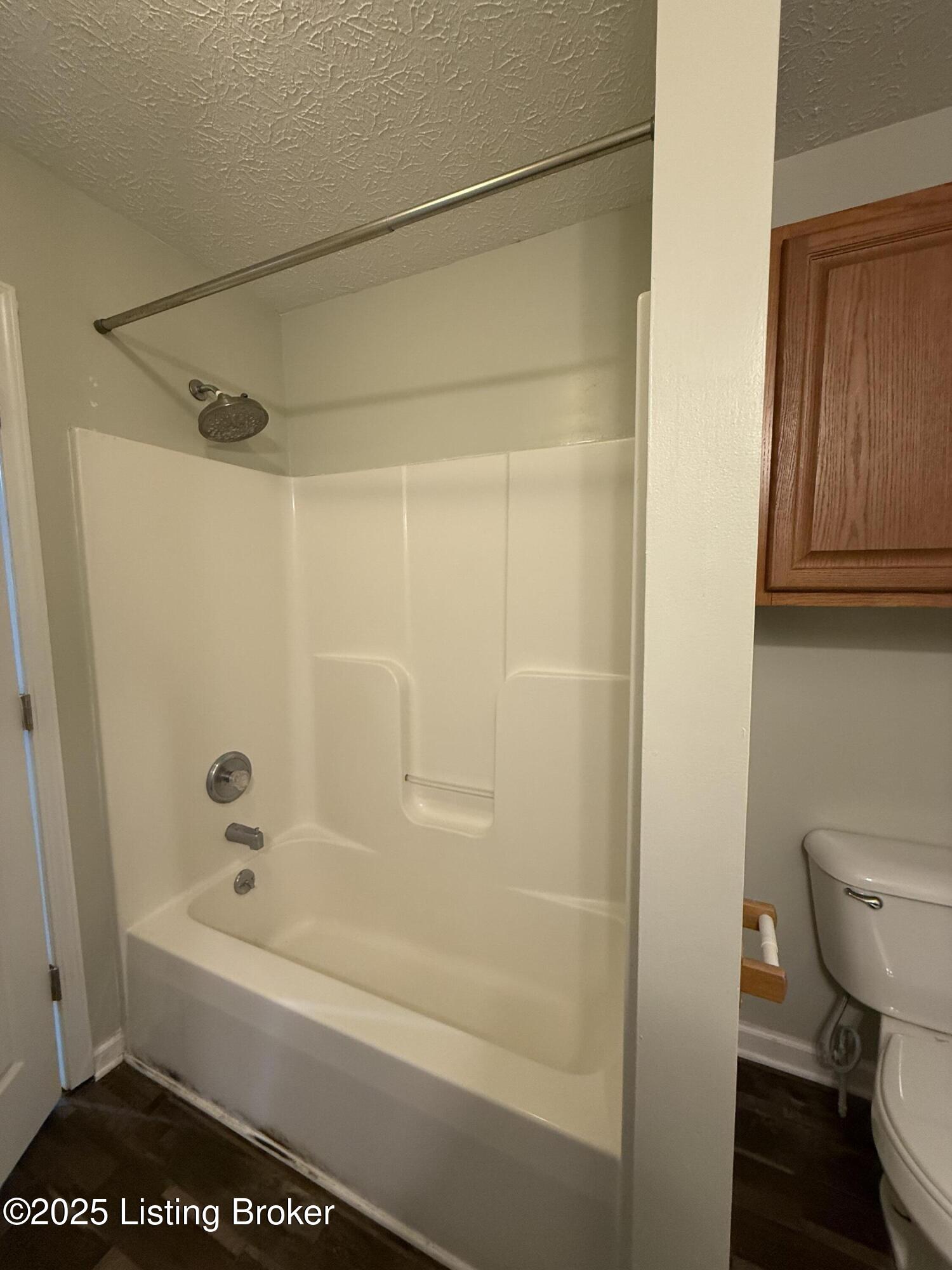 111 Calumet Ct Property Photo 18