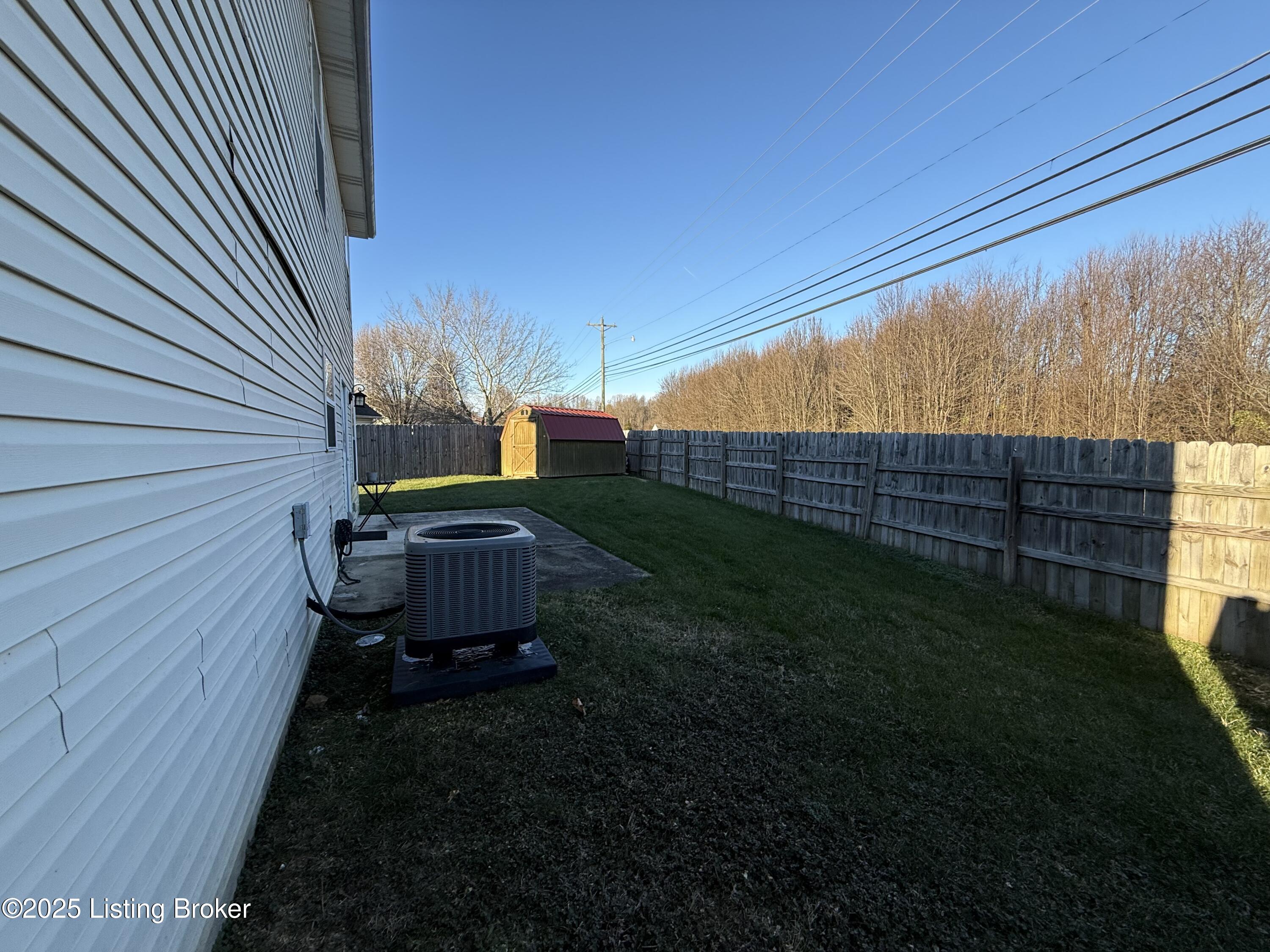 111 Calumet Ct Property Photo 25
