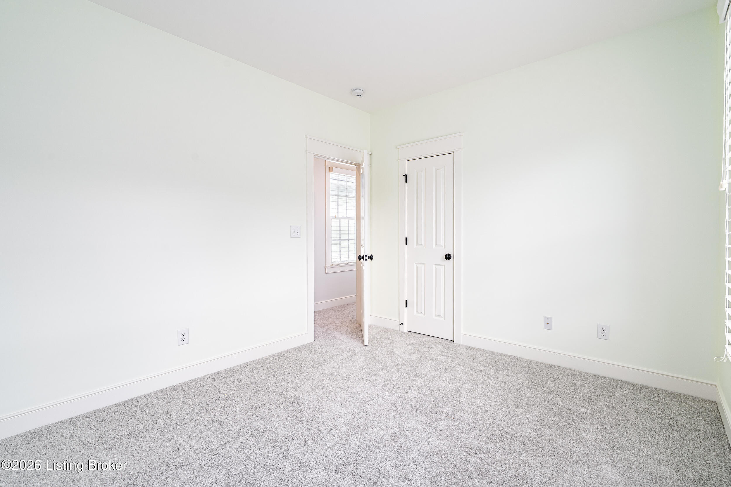 9513 Indian Pipe Ln Property Photo 32