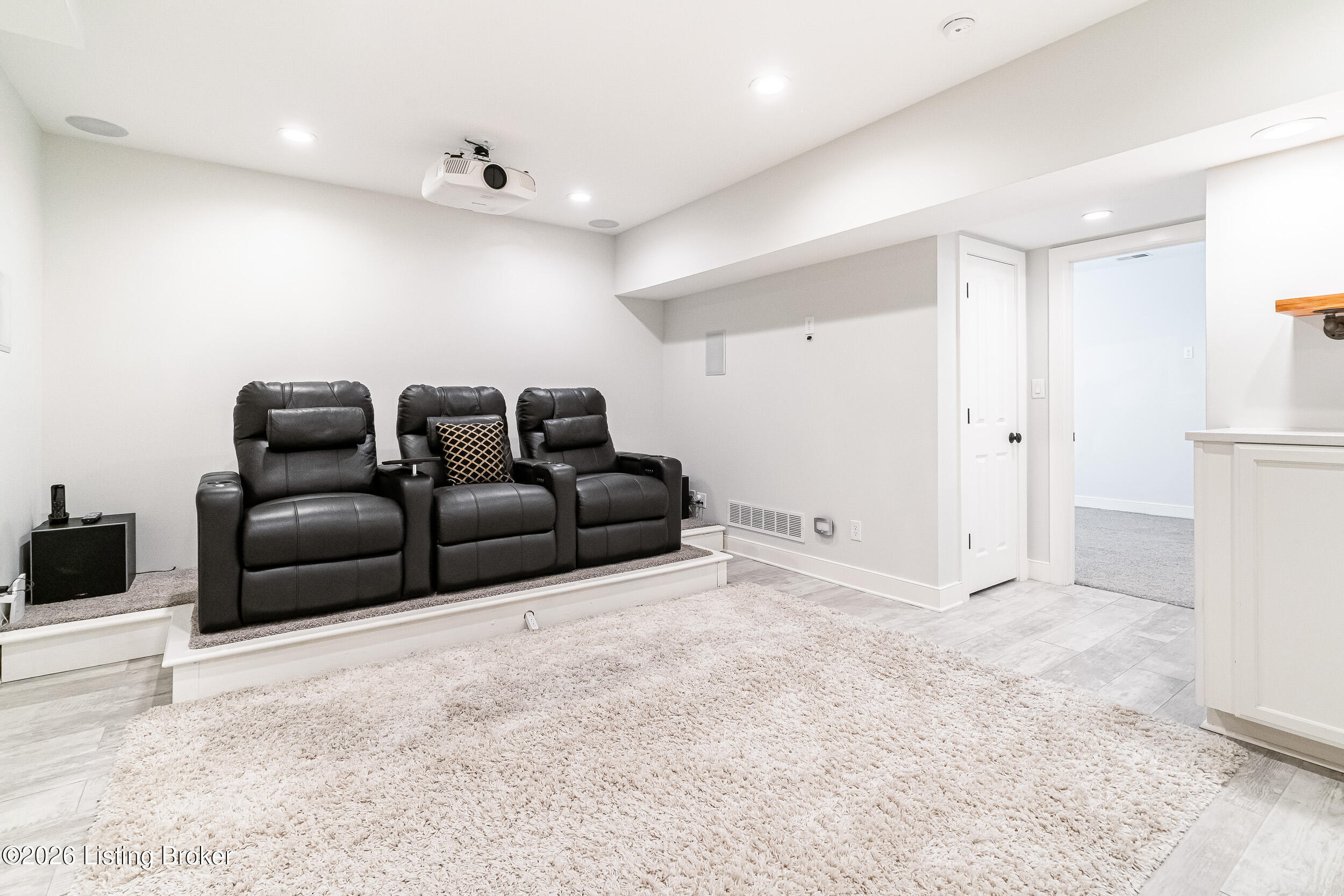 9513 Indian Pipe Ln Property Photo 42