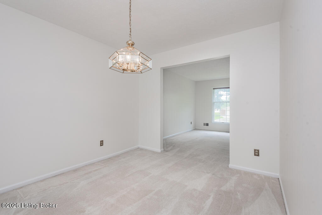 2311 Pikes Peak Blvd Property Photo 6
