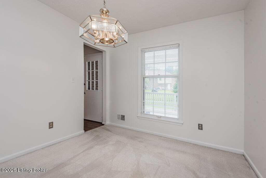 2311 Pikes Peak Blvd Property Photo 7