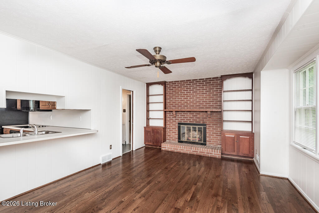 2311 Pikes Peak Blvd Property Photo 15