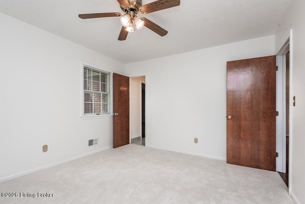 2311 Pikes Peak Blvd Property Photo 16