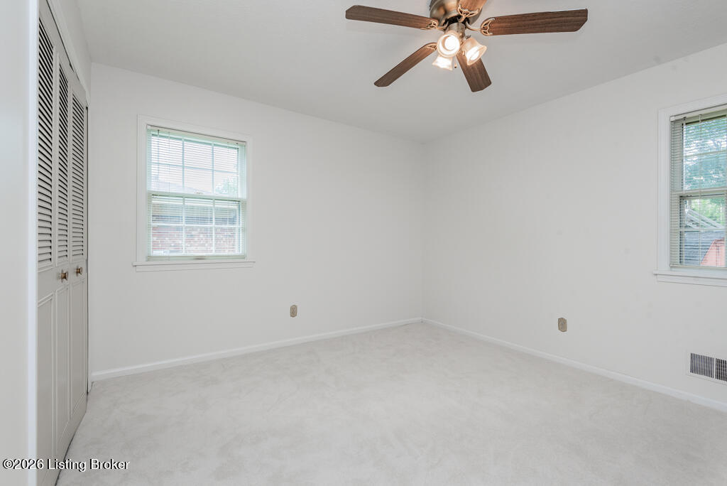 2311 Pikes Peak Blvd Property Photo 17