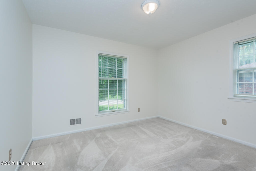 2311 Pikes Peak Blvd Property Photo 21