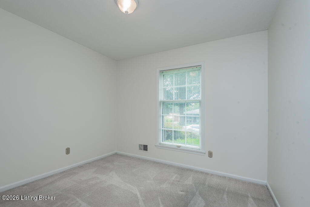 2311 Pikes Peak Blvd Property Photo 22
