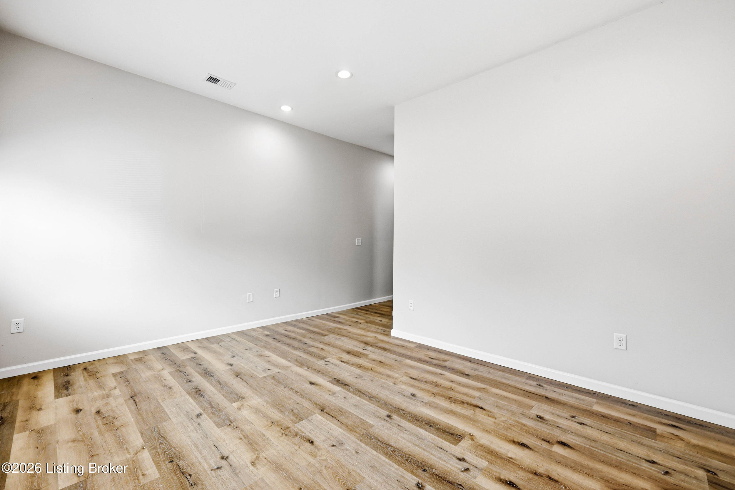 1551 Dumesnil St Property Photo 5