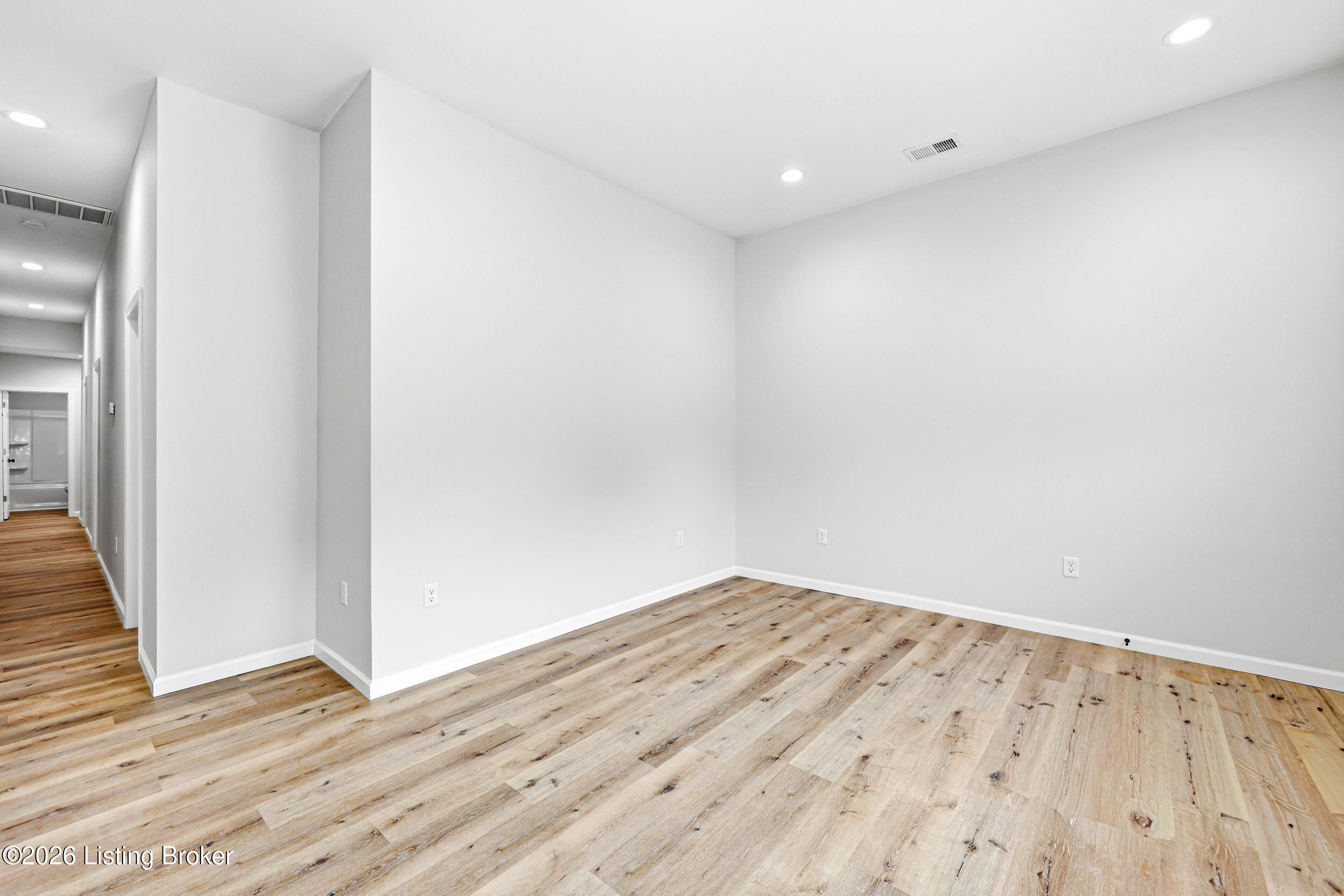 1551 Dumesnil St Property Photo 6