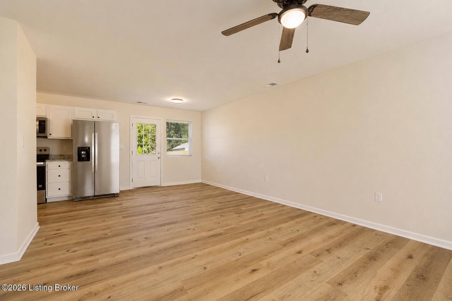 122 N Brookwood Dr Property Photo 2