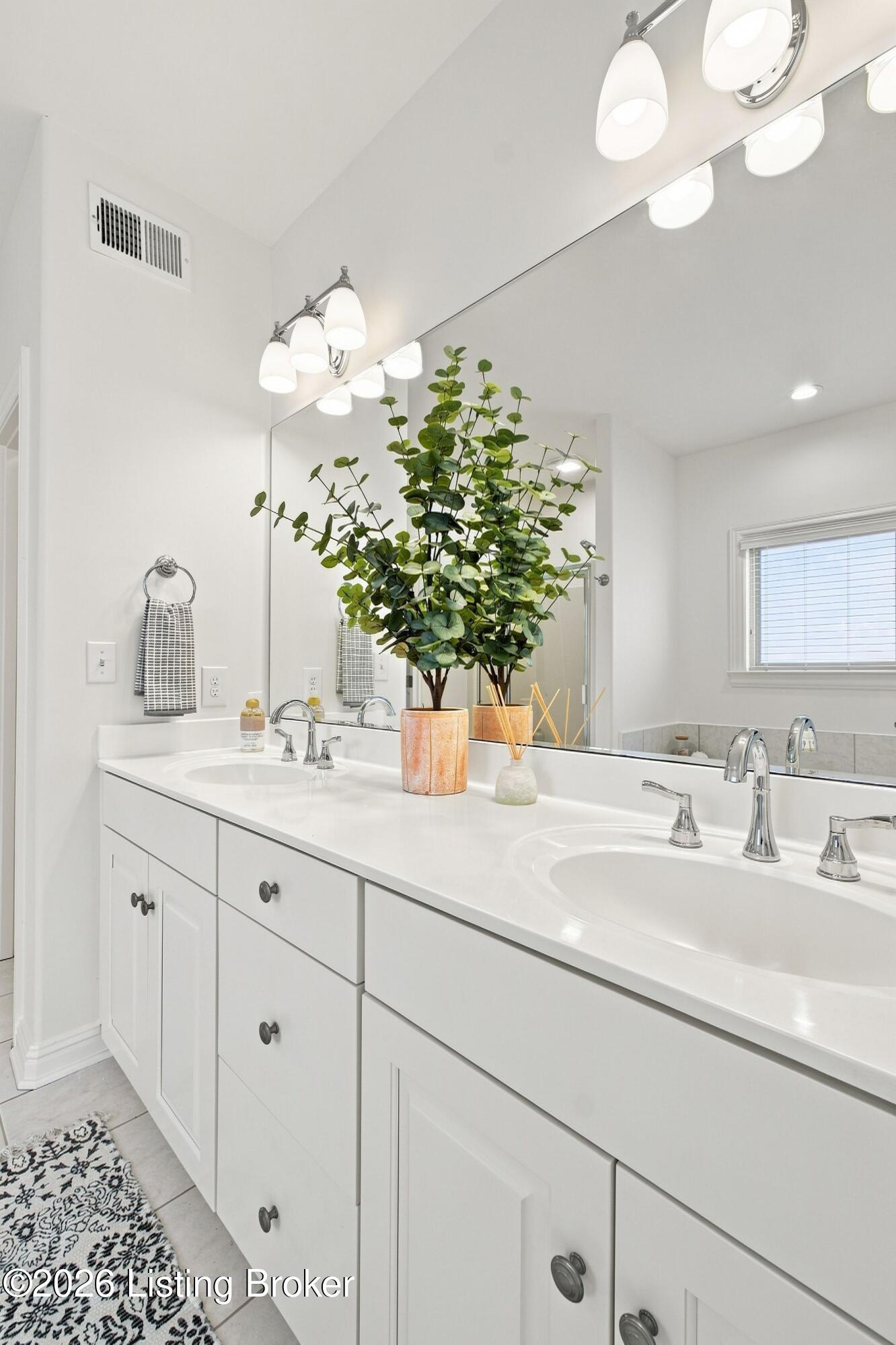 5304 Wolfpen Woods Dr Property Photo 30