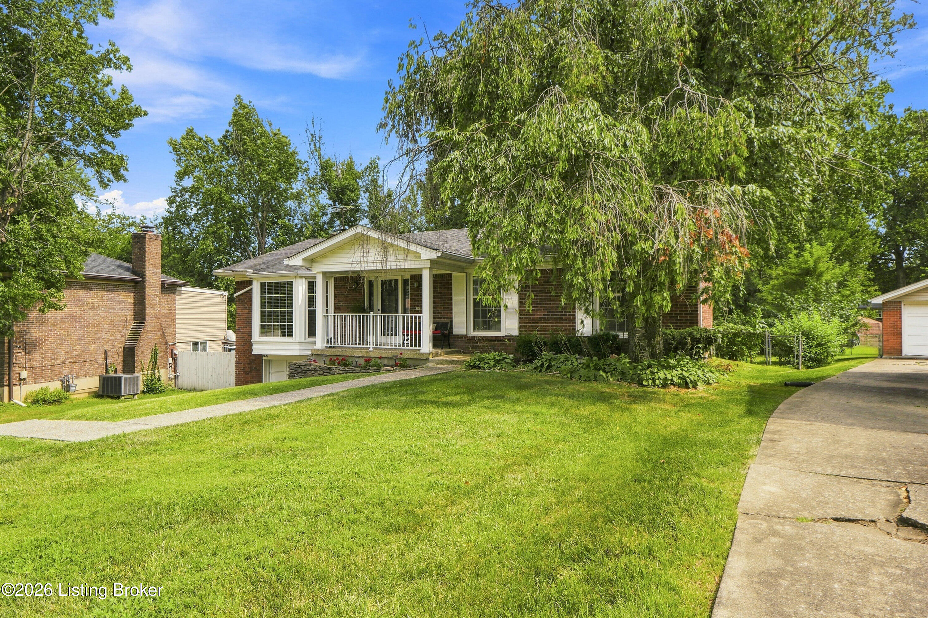 7304 Oswego Cir Property Photo 2