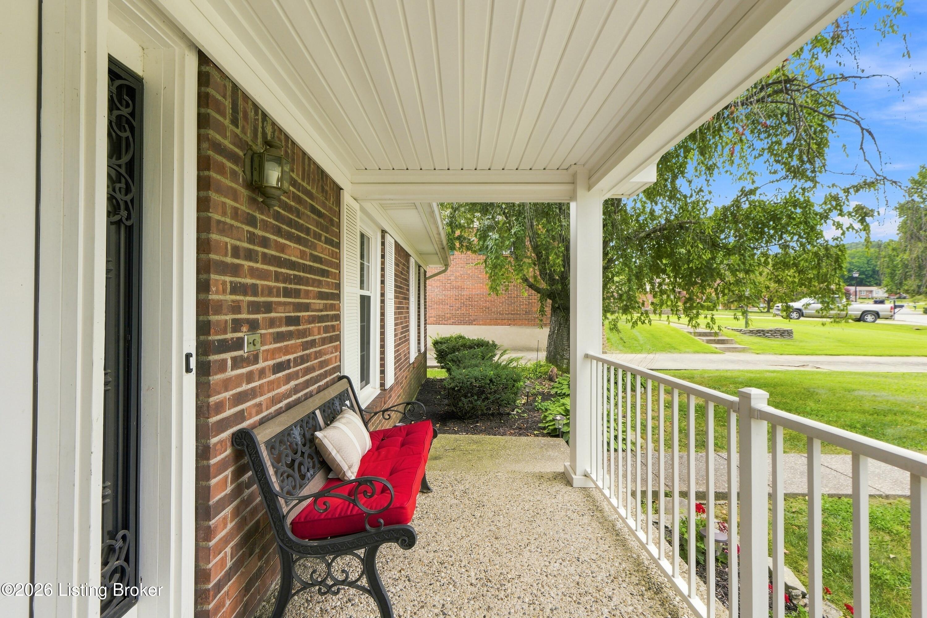 7304 Oswego Cir Property Photo 3