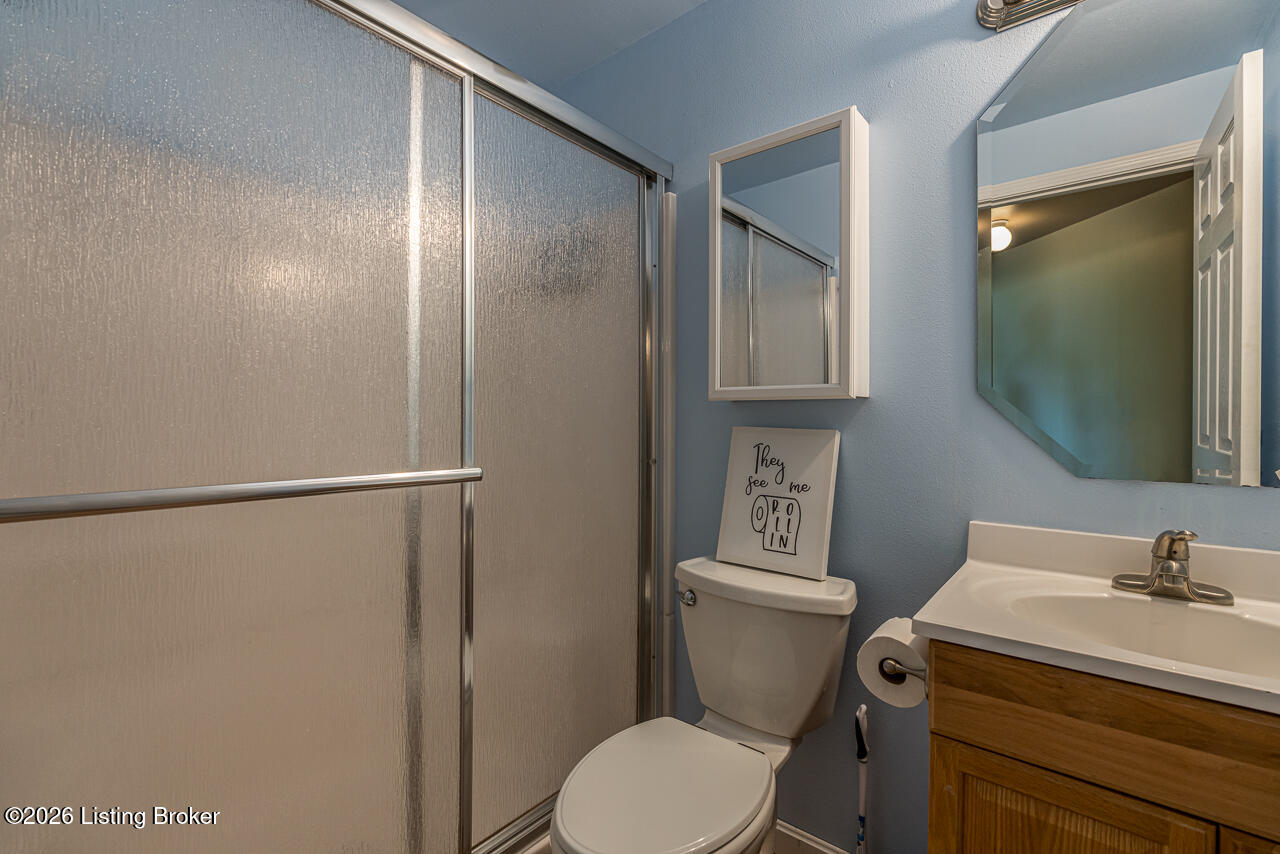 633 Windbrook Dr Property Photo 25
