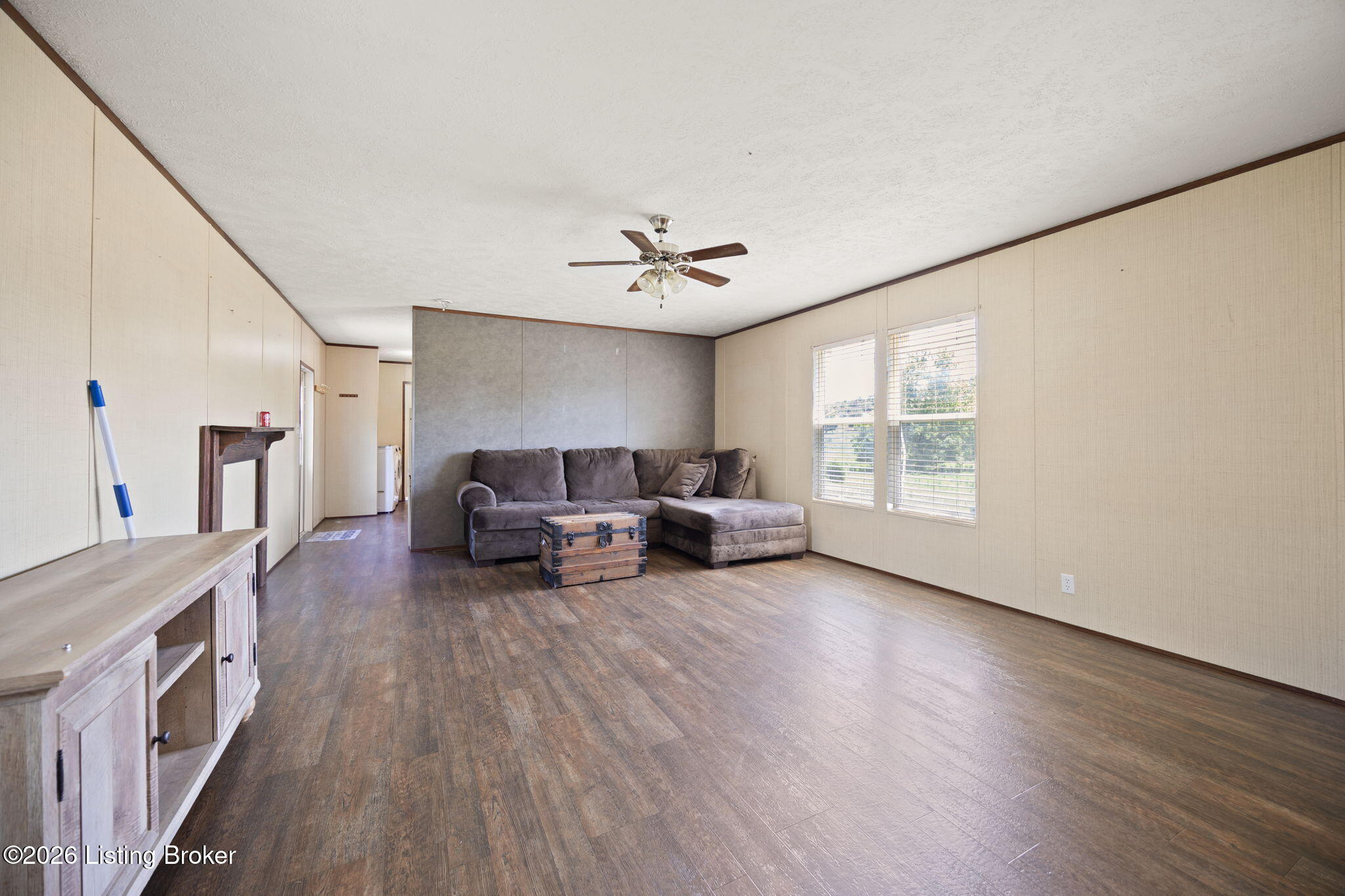 24 Apple Way Property Photo 3