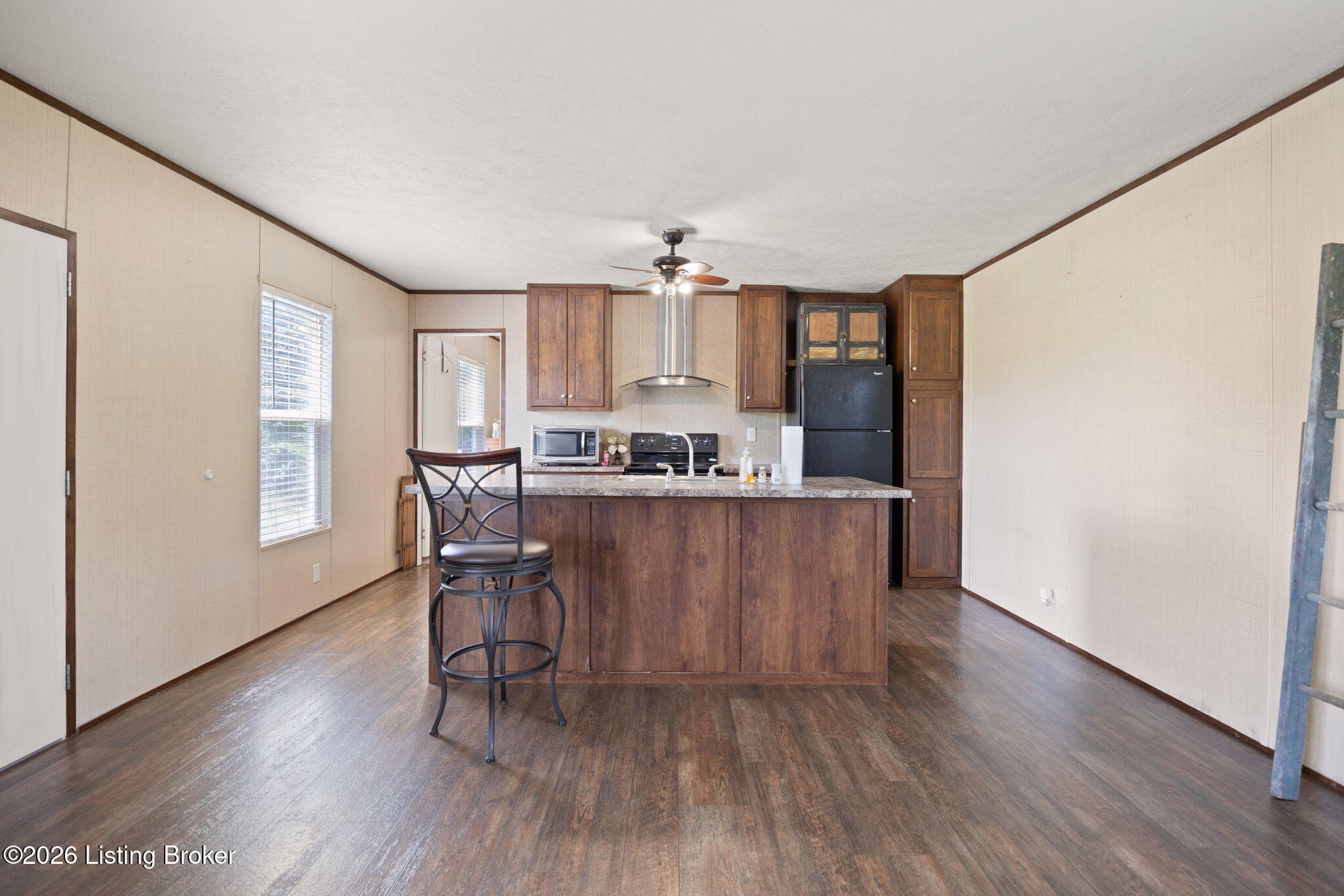 24 Apple Way Property Photo 9
