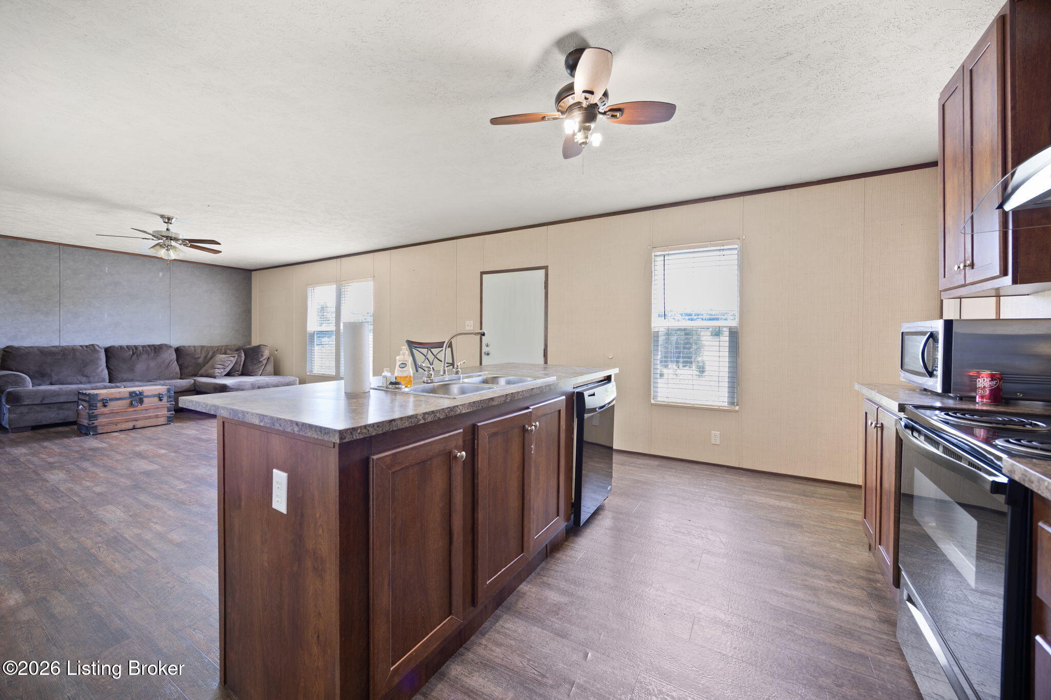 24 Apple Way Property Photo 13