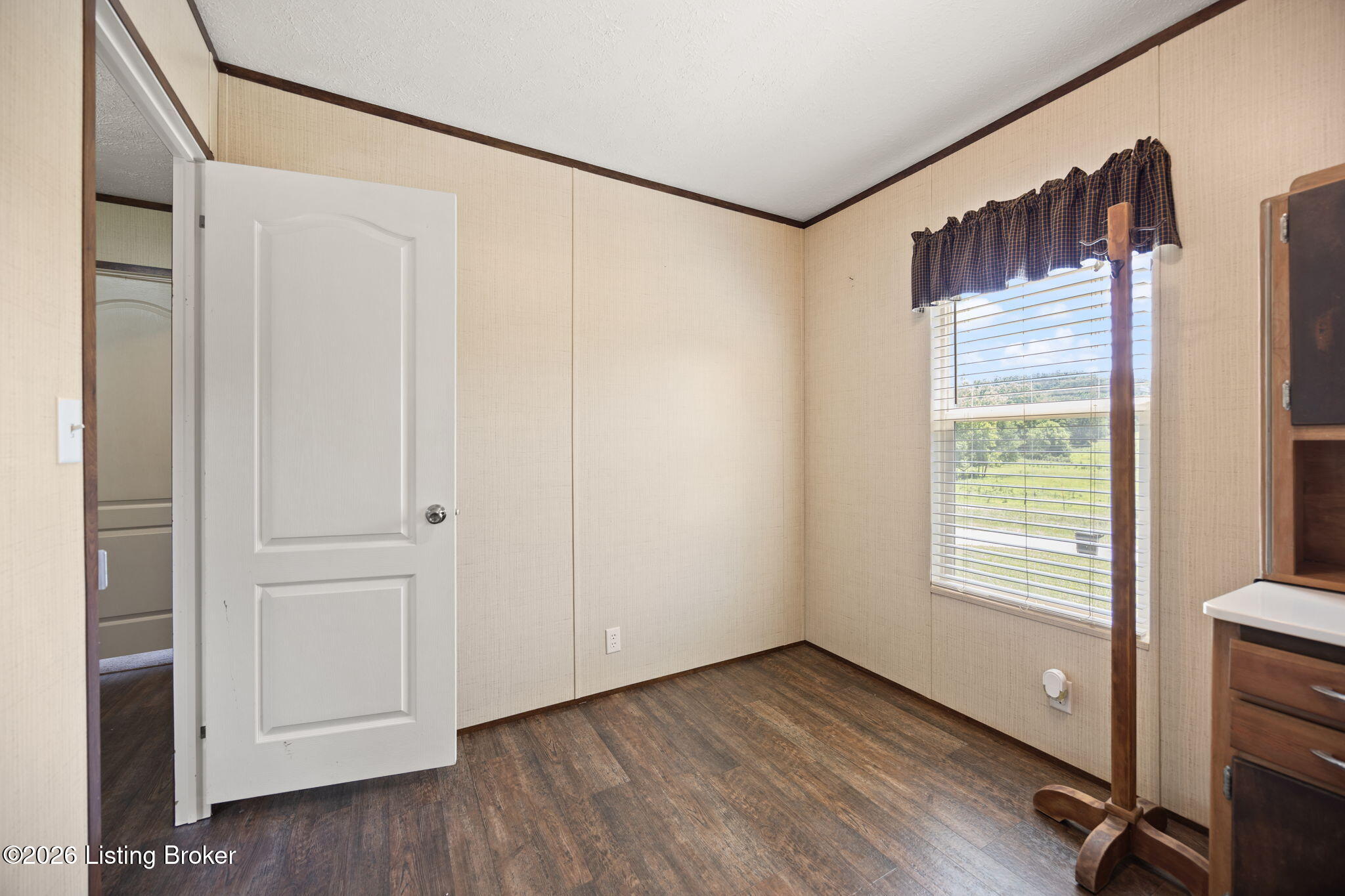 24 Apple Way Property Photo 23
