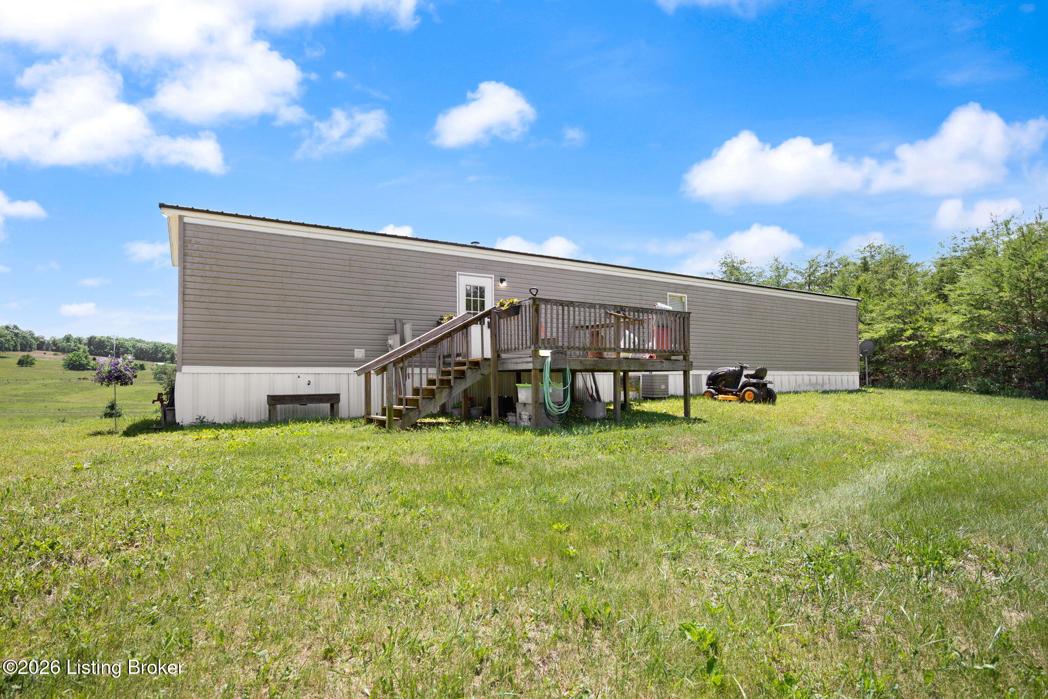 24 Apple Way Property Photo 35